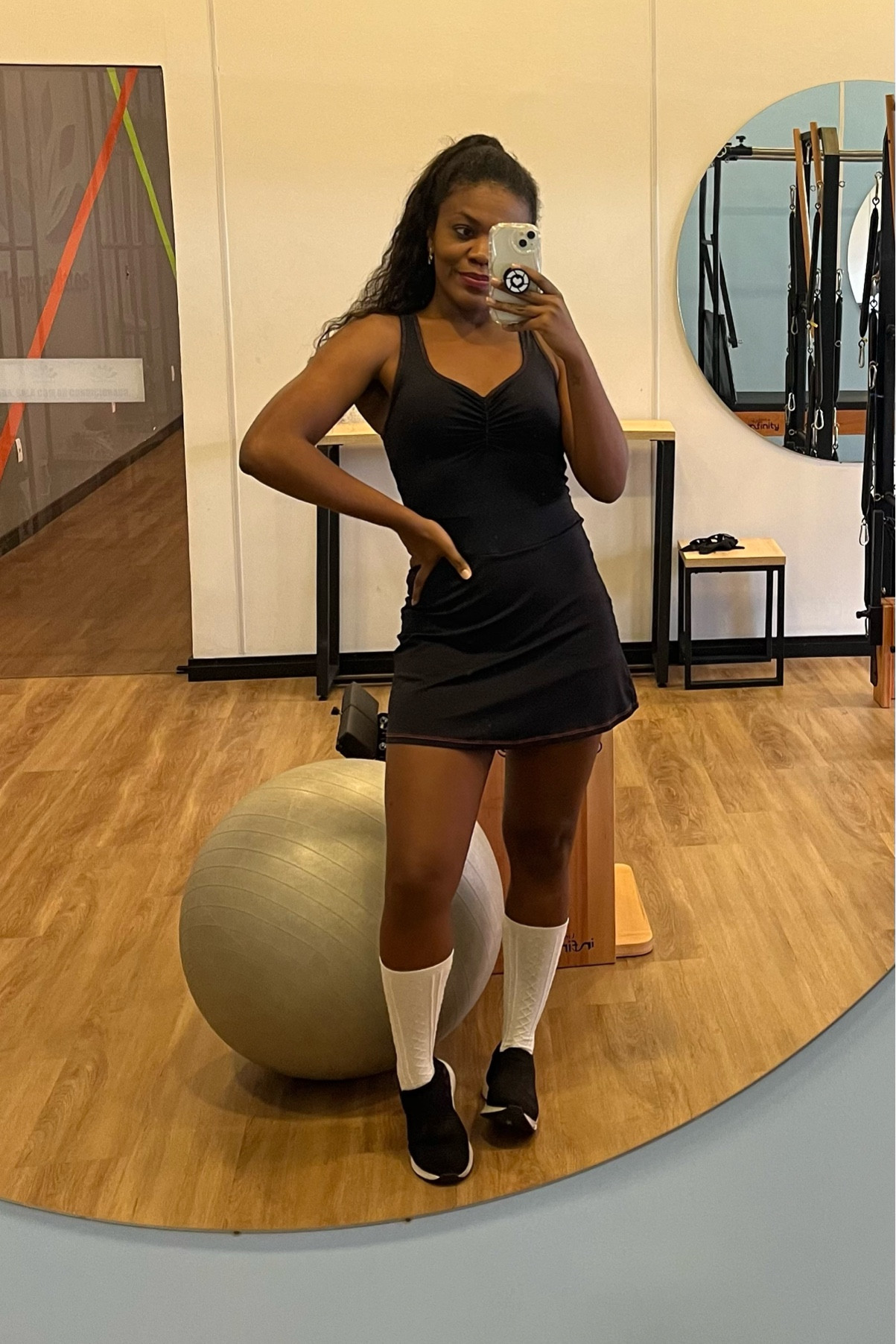 Look do dia para o treino de pilates! 

Optei por um macaquinho prático e bem confortável. O conforto tem que estar em primeiro lugar para as suas atividades físicas. 

#LTKstyletip #LTKfitness