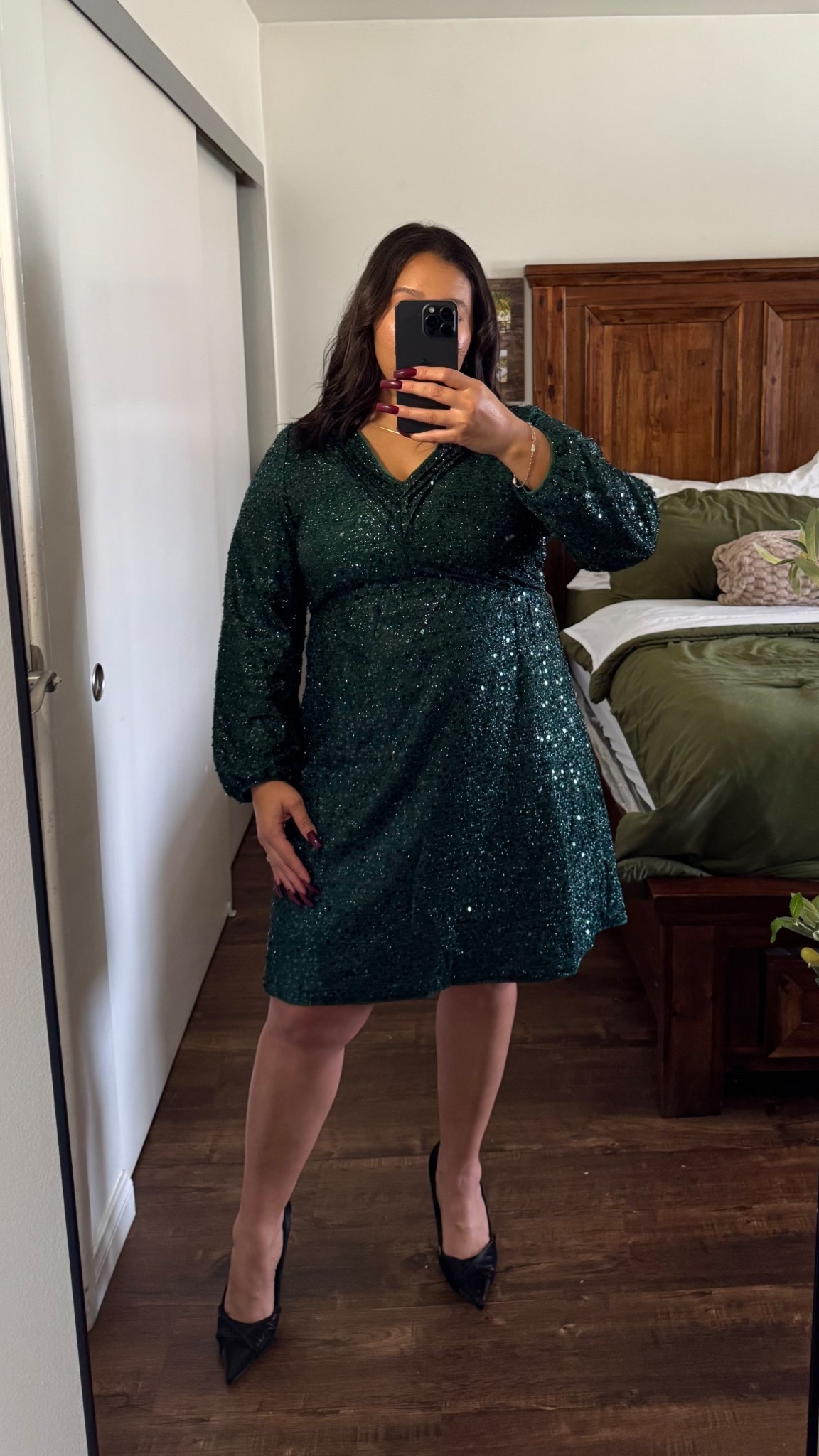 Easy holiday outfit idea for my curvy girls. 
It’s tummy friendly, comfortable, and gives you the holiday sparkle. 

Size 10- tts/ elastic waistband/ double lined underneath / super comfortable 

Holiday outfit 
Holiday dress 
Sequins dress 
Glitter dress 
Midsize fashion 
Midsize outfit 
Midsize dress 
Curvy fashion
Tummy friendly dress
New Year’s Eve outfit 
BLOOMCHIC outfit 

#LTKMidsize #LTKHoliday #LTKootd