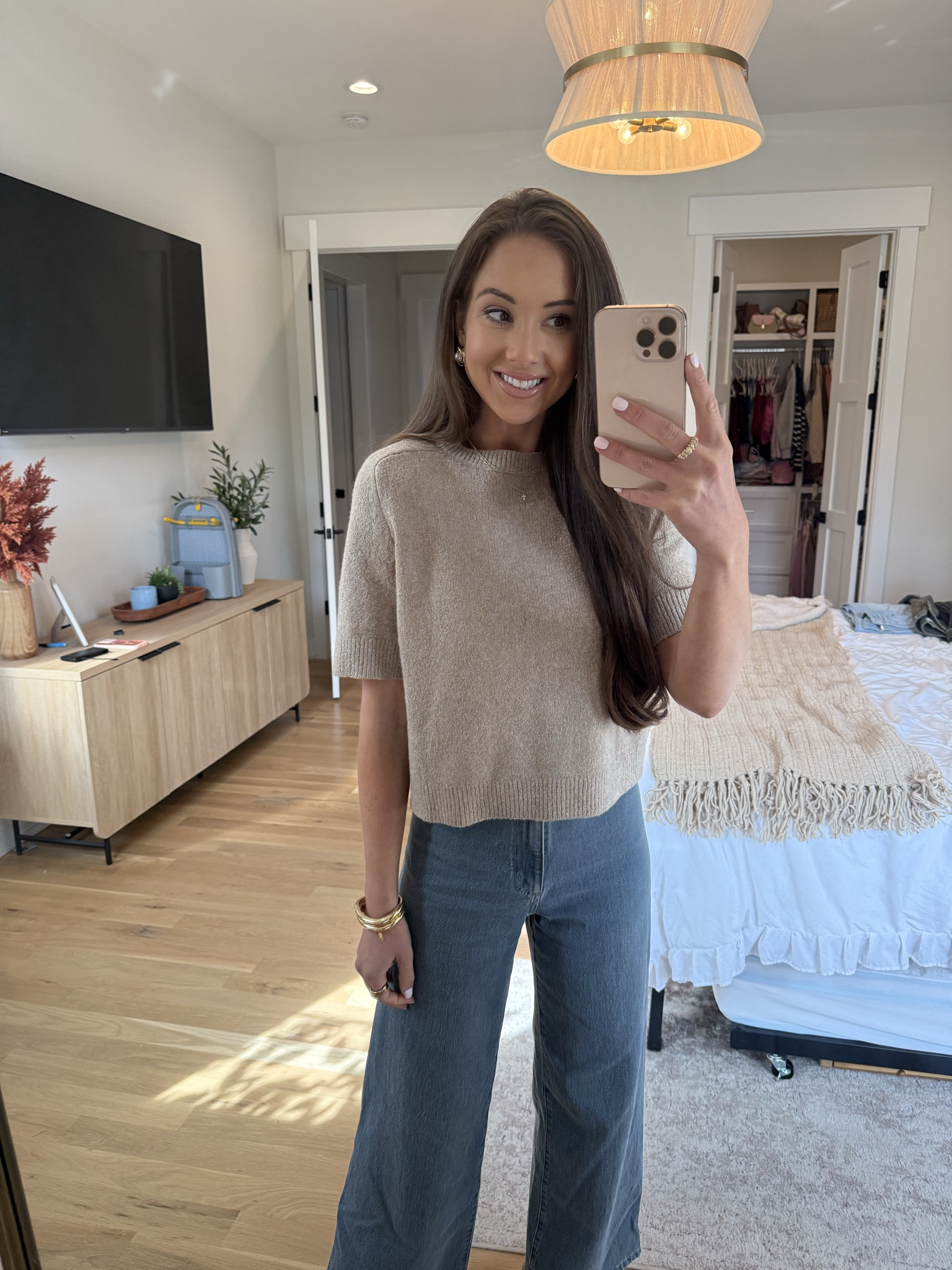 Easy transition top for summer into fall
wearing a small

target, fall style, fall fashion, target fashion, fall sweater 

 