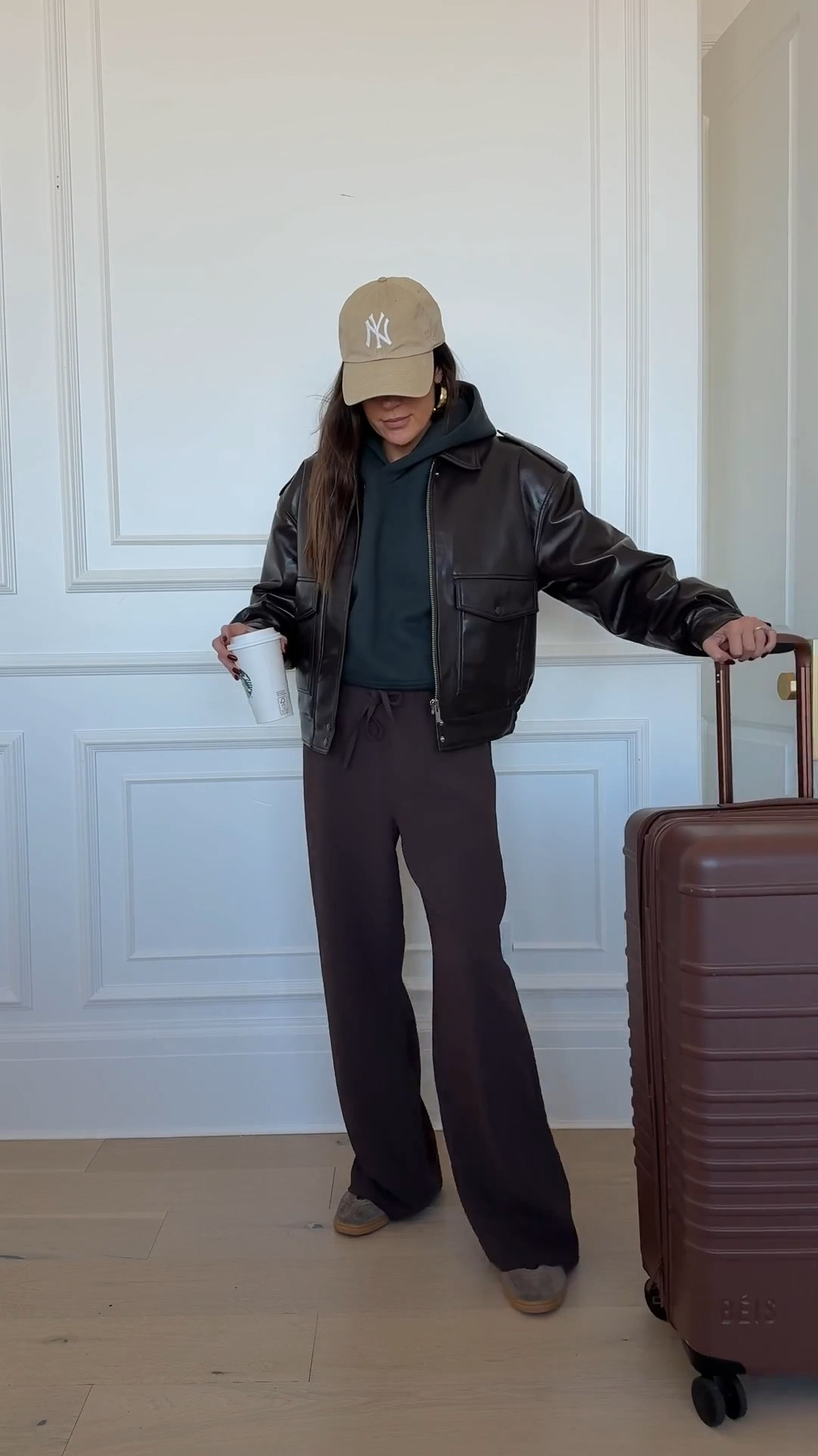 Chic and comfy travel outfit - these pants are a must have! @aritzia @beis

#LTKootd #LTKTravel #LTKHoliday