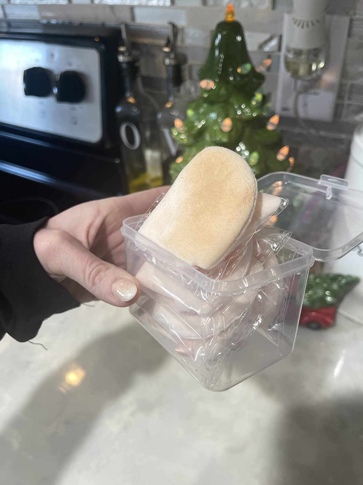 Powder Puff Daubigny 6 PCS Makeup Face Soft Triangle Puffs for Loose Mineral Body Velour Cosmetic... | Amazon (US)