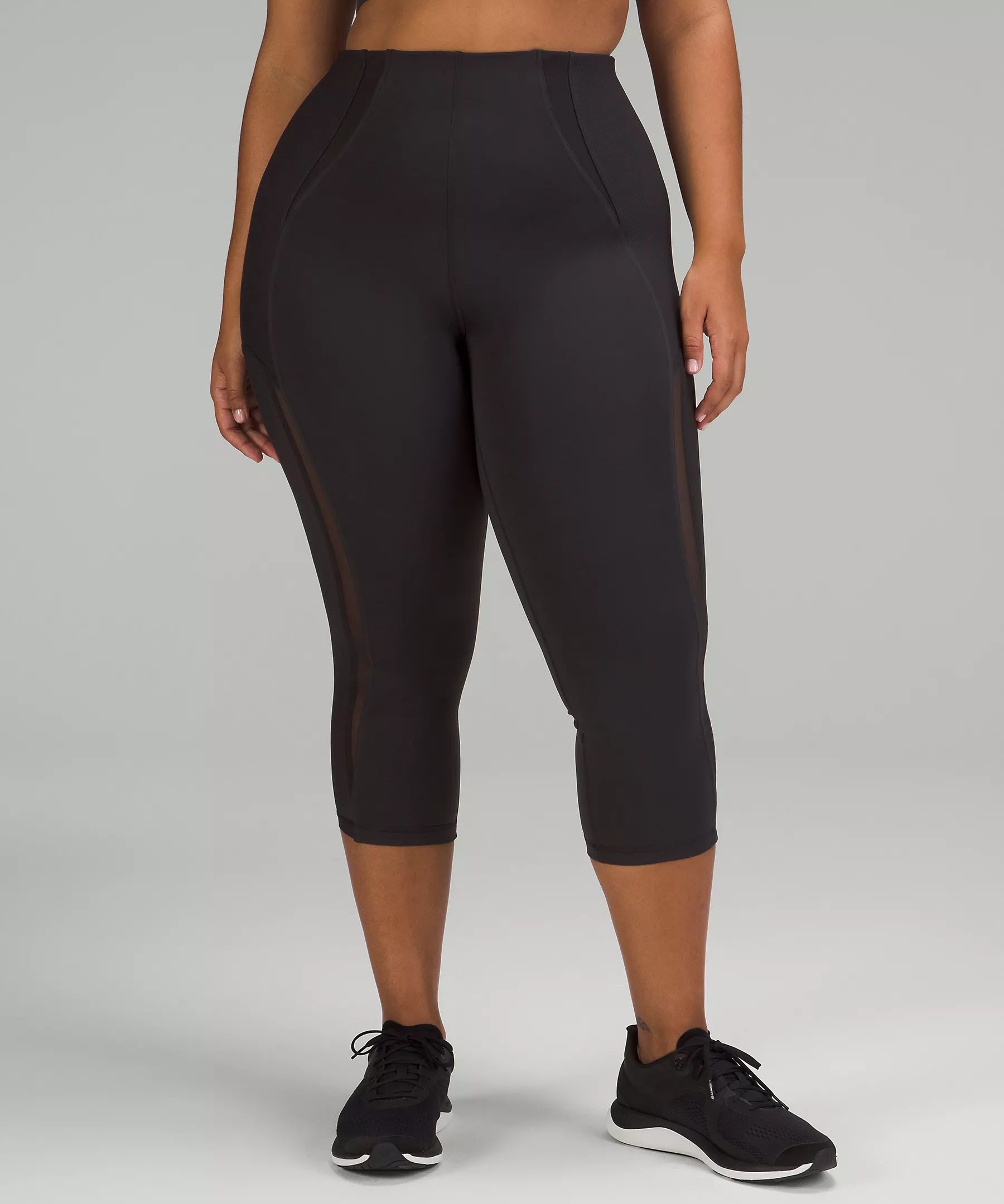 Everlux and Mesh Super-High-Rise Training Crop 21" Online Only | Women's Capris | lululemon | Lululemon (US)