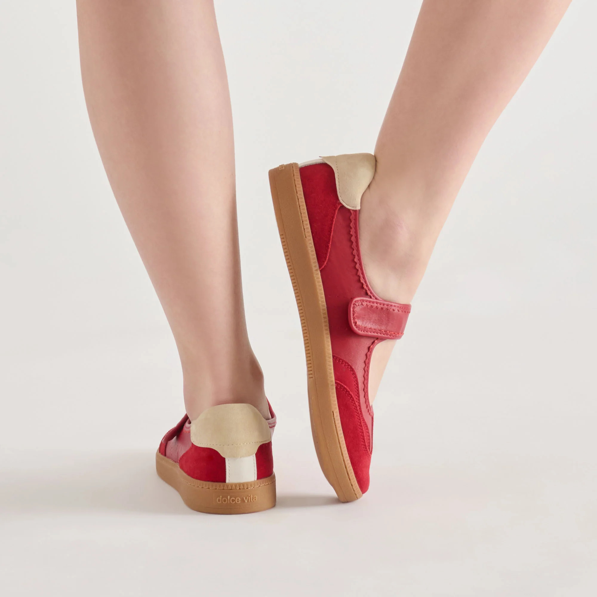 Nanet Sneakers Crimson Leather | DolceVita.com