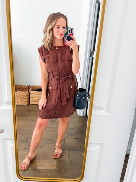 This brown dress is on sale and such a winner. It’s final sale but worth the risk!! It’s so cute and flattering. The elastic waistband makes it maternity friendly too. I have a size 4 and I’m 15 weeks pregnant.



#LTKSale #LTKSeasonal #LTKworkwear