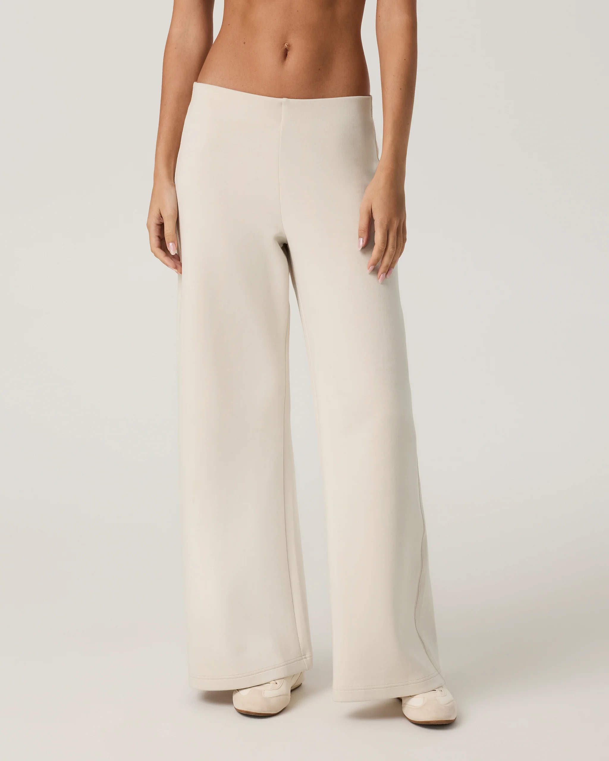 Vuori Galaxy High Rise Wideleg | Vuori Clothing (US & Canada)