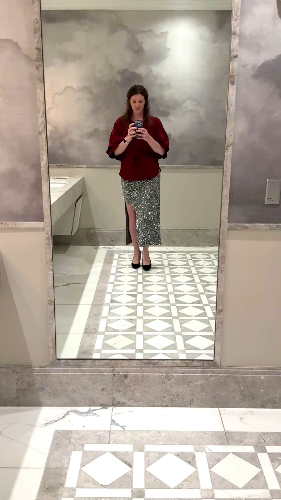 A moment for my $17 silver sequin skirt please 

Holiday outfit
Christmas party outfit
Sequin skirt

#LTKMidsize #LTKHoliday #LTKootd