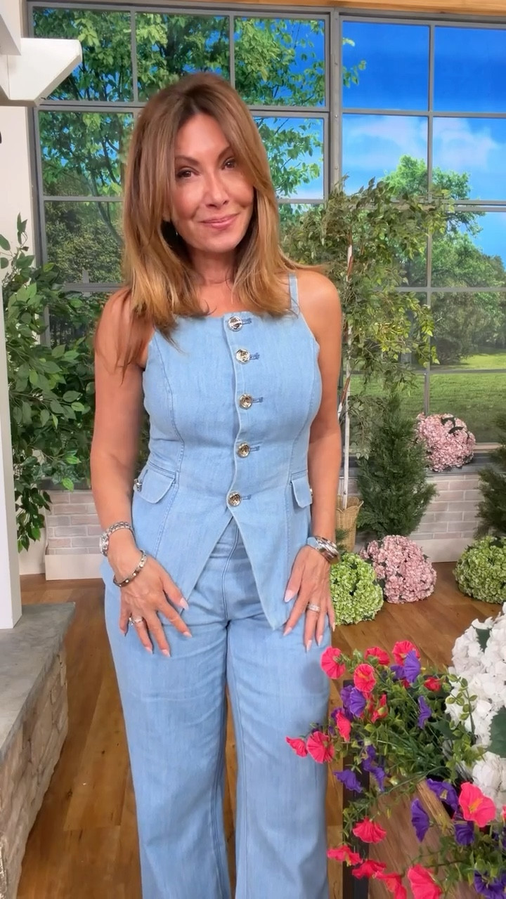 So many of you asked about this outfit - it’s White House black market! Perfect for the spring & summer. 

Spring fashion, WHBM

#LTKgrwm #LTKSaleAlert #LTKootd