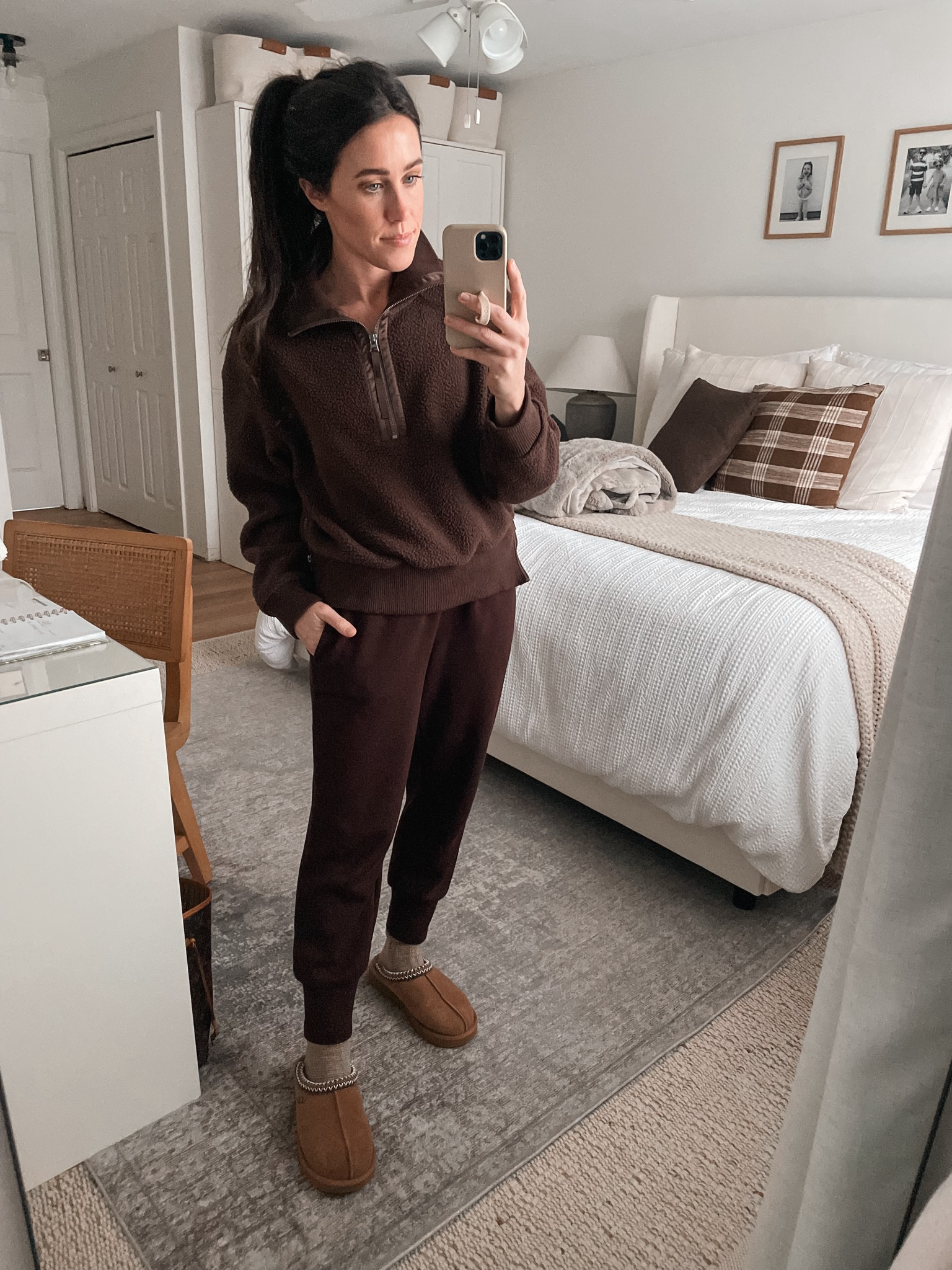 1.9.24
Varley fleece small
Varley joggers small


#LTKSeasonal #LTKstyletip