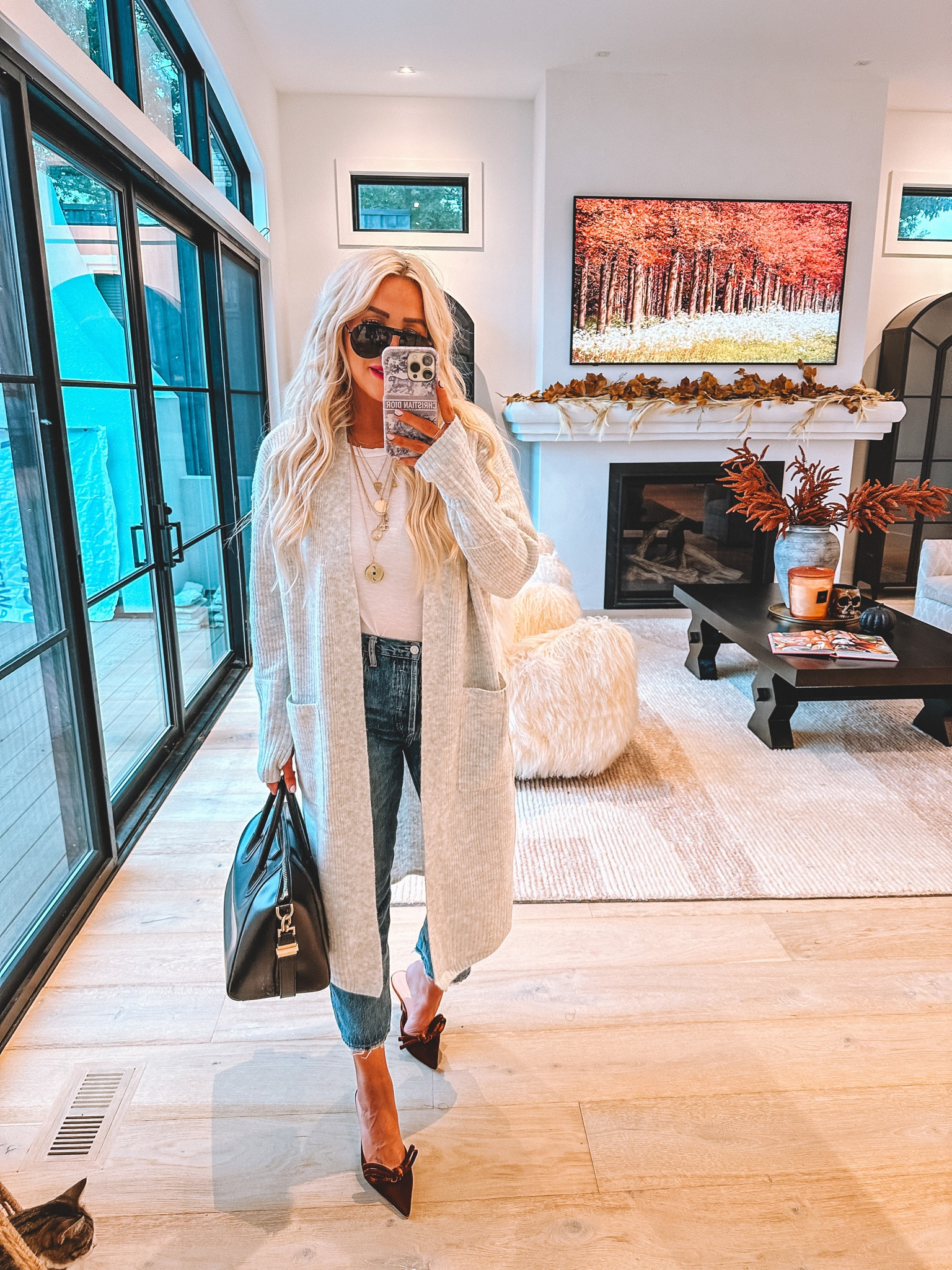 Wearing a medium in tops and jeans run tts.. Whole look is from @nordstrom. Size  up in heels #nordstrompartner #nordstrom 