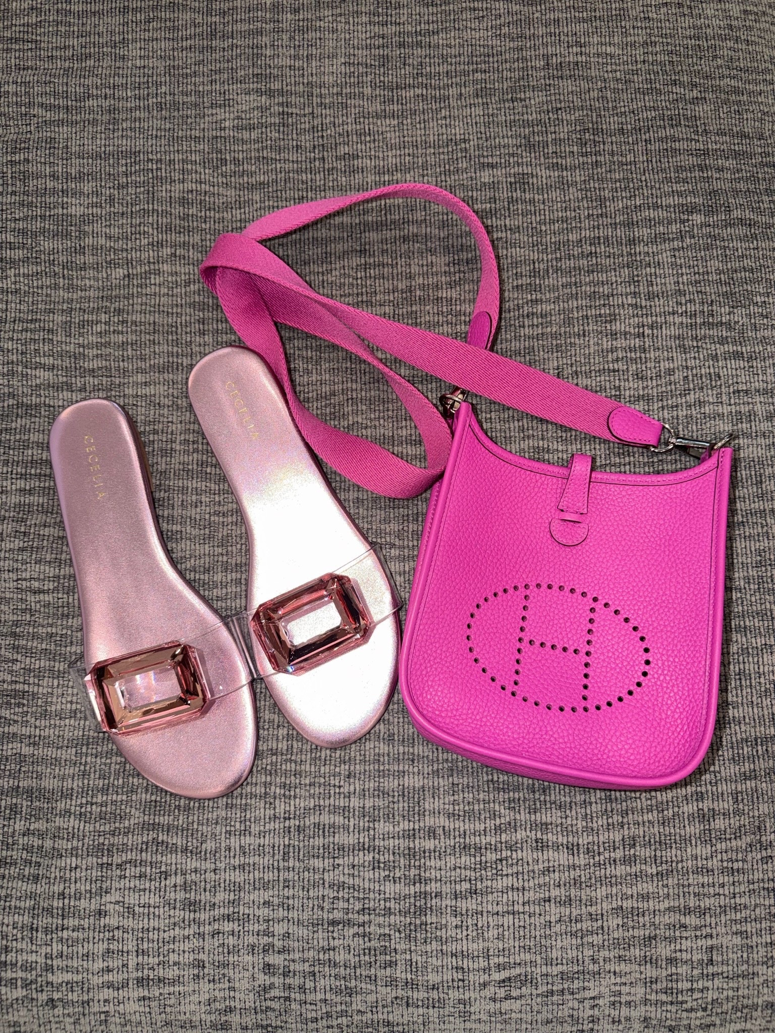 Totally obsessed with these sandals 🩷

#LTKgrwm #LTKootd