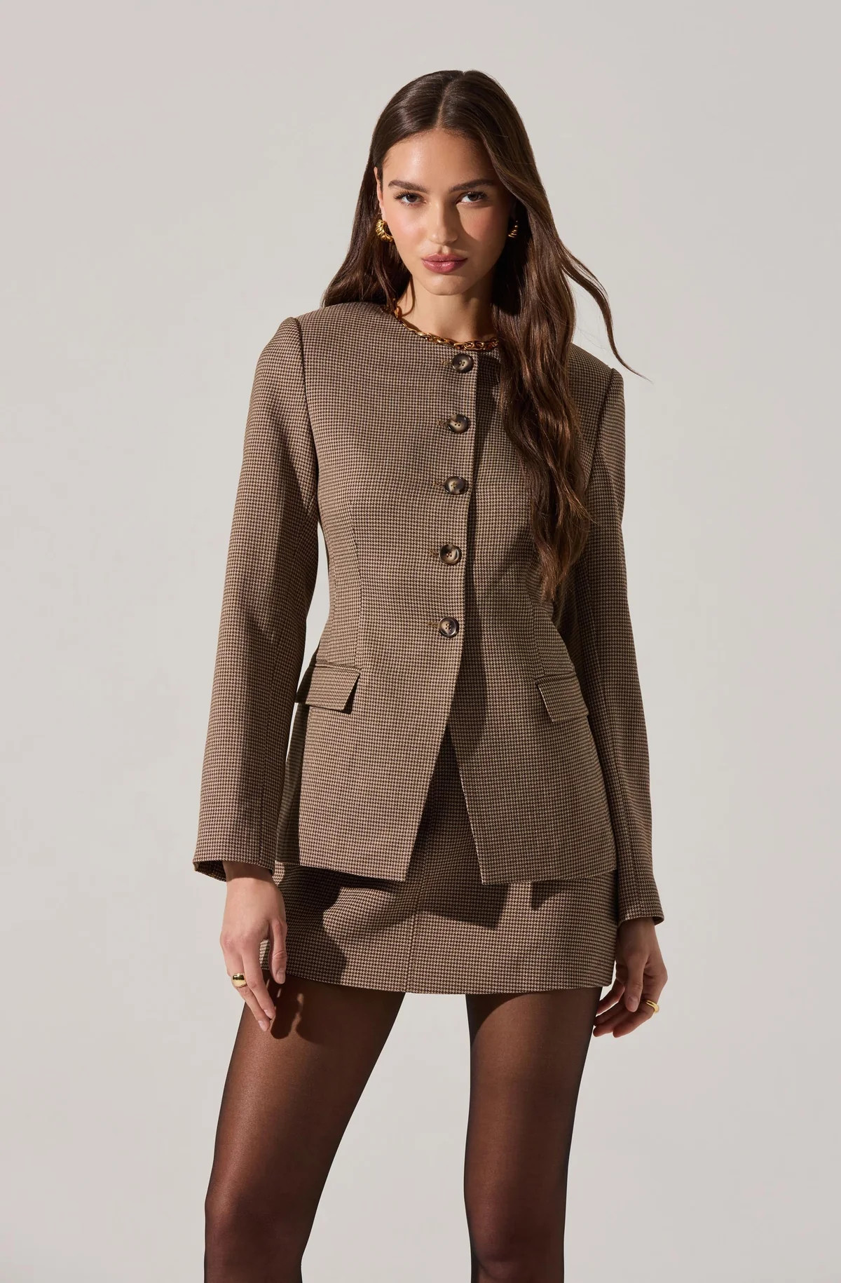Bellmere Tailored Collarless Jacket - Brown houndstooth / XS | ASTR The Label (US)