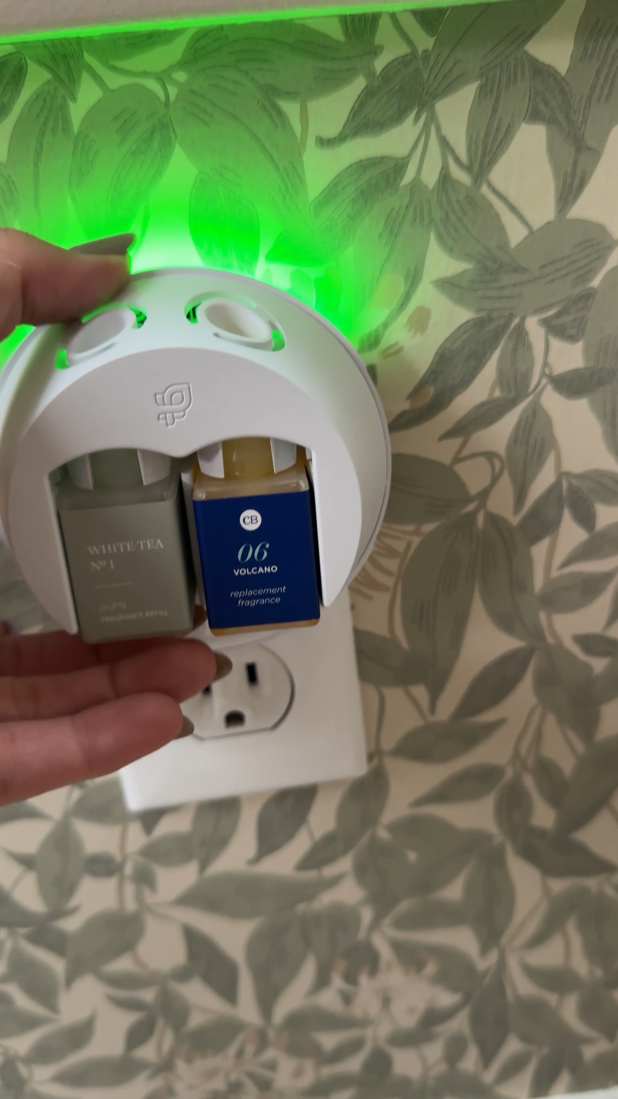 Pura is offering a FREE smart fragrance diffuser when you subscribe to any two scents 😍 We are obsessed with Volcano & White tea! Linking my other favs for you! #PuraPartner

#LTKHome
