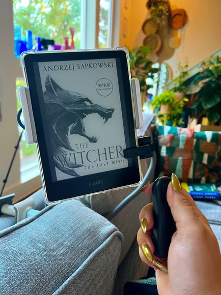 All I wanted for my birthday was this kindle holder and page turner clicker 🤍 shop my favorite reading accessories 

#LTKGiftGuide #LTKhome #LTKfindsunder50