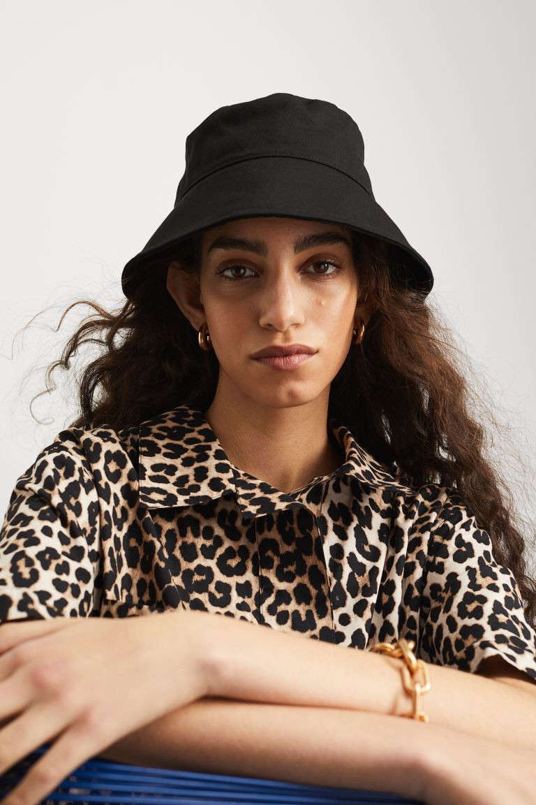 Oversized shirt dress | H&M (UK, MY, IN, SG, PH, TW, HK)