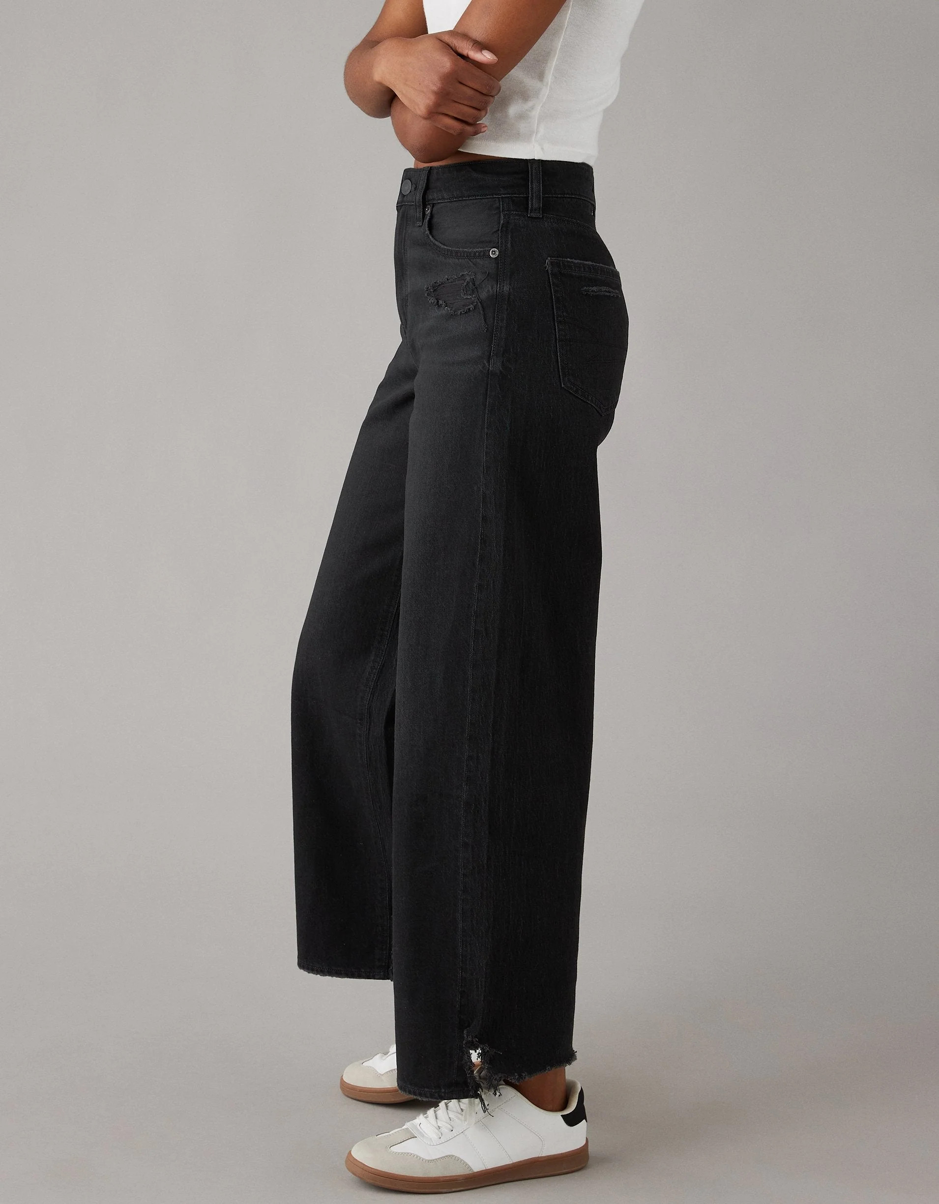 AE Strigid Super High-Waisted Baggy Wide-Leg Ankle Jean | Shop Simon