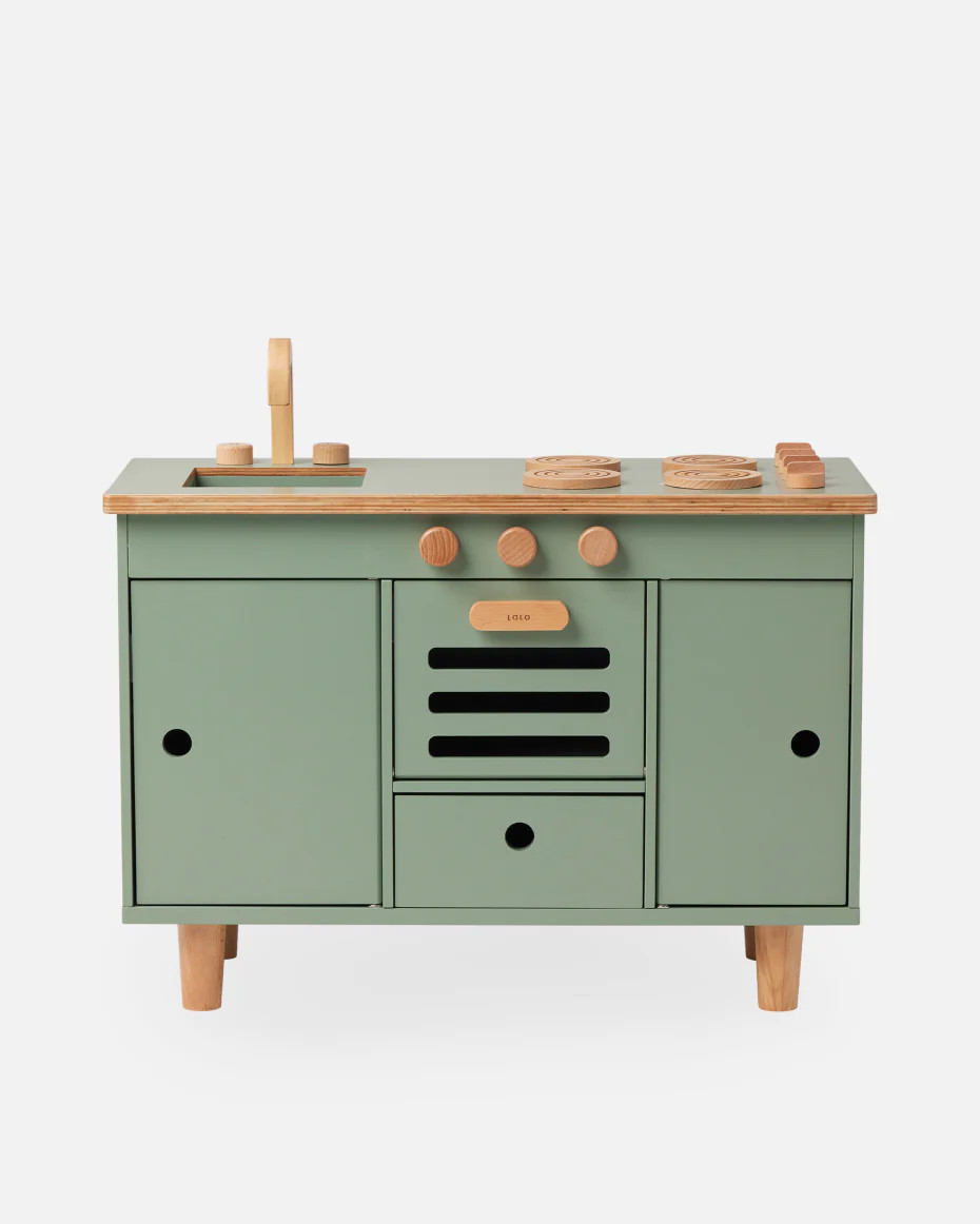 The Play Kitchen | Lalo