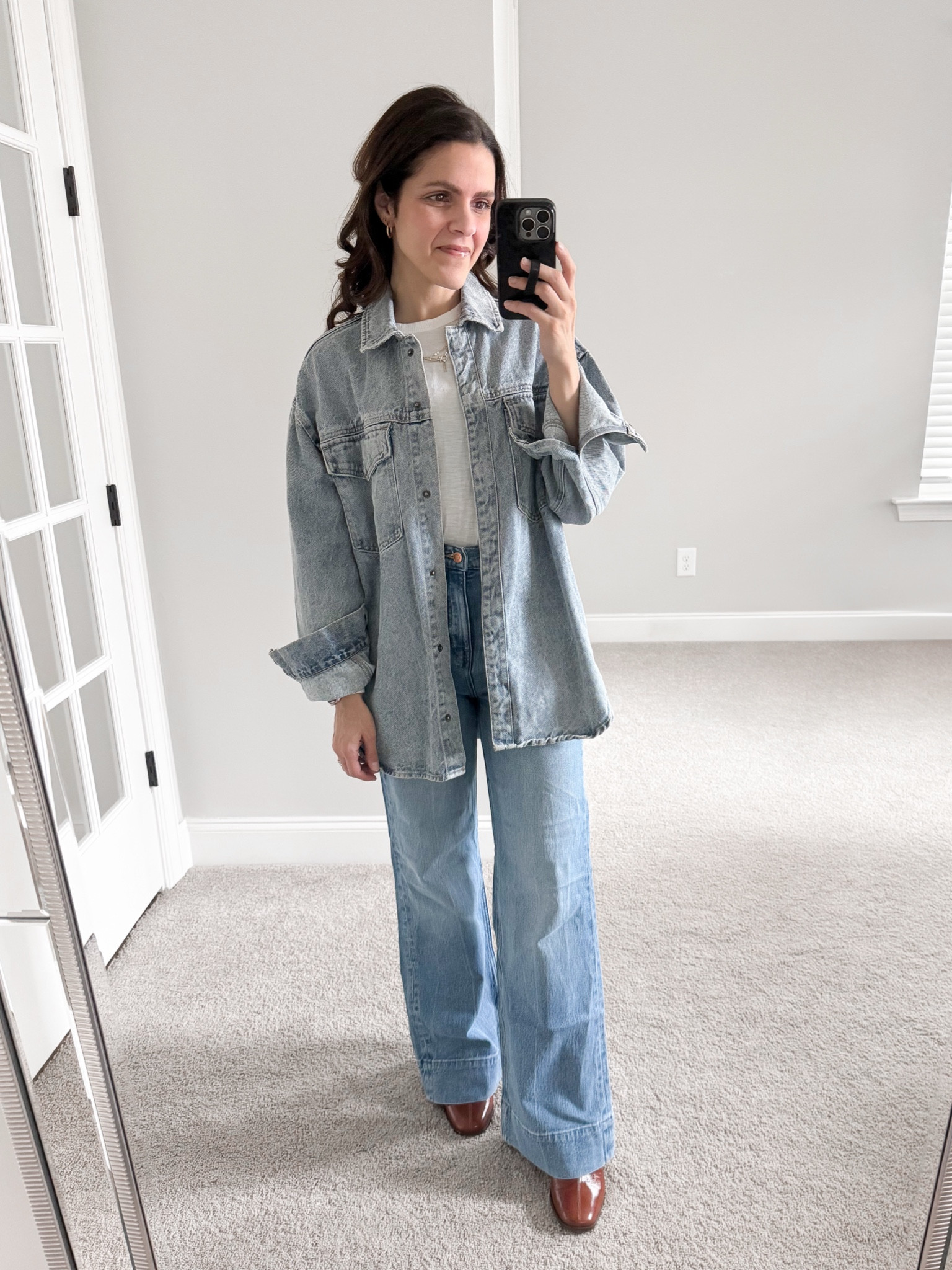 Easy outfit combo - double denim!

Shacket: Pistola - xs
Tee: Madewell - xs
Trouser Jean: J.Crew - tts 
patent ankle boot: Sézane - tts 

#outfitcombo #doubledenim #shacket #trouserjean #ootd #springoutfit #whatiwore

#LTKStyleTip