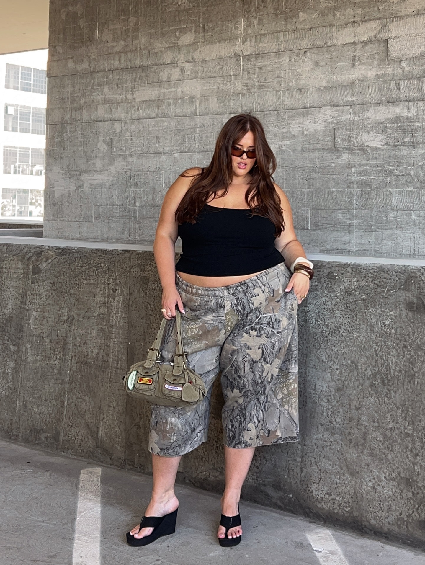 flip flops with the wedges on em 🤳🏼 alsooo why won’t my legs tan this summer but the rest of my body will 🧐

Summer outfit, streetwear, street style

#LTKStyleTip #LTKPlusSize #LTKSeasonal