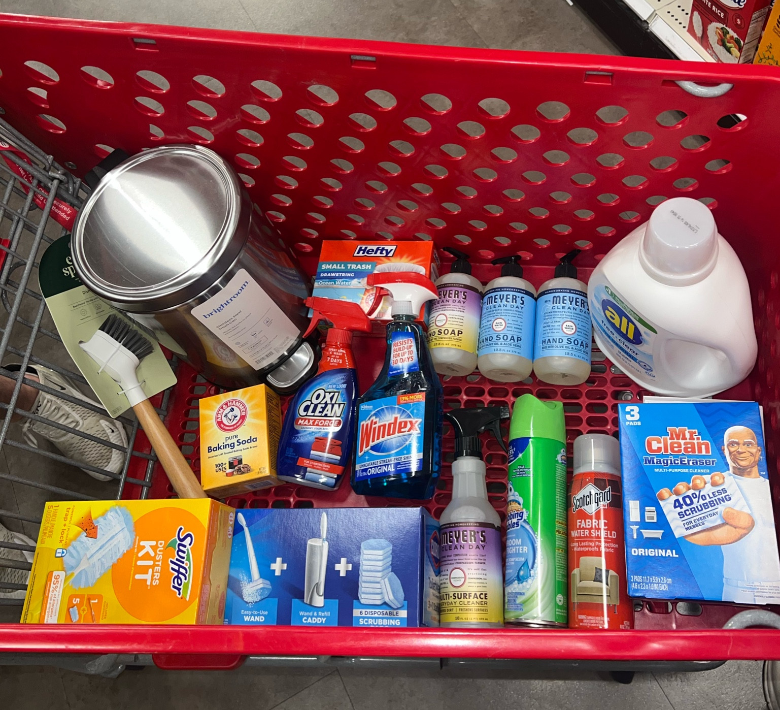 Move in day essentials we purchased for our first place!!!🏠🥹🤍

Definitely needed all of these items! Will also be linking some extras we forgot that we needed with this haul to be better prepared🫶🏼

#LTKhome