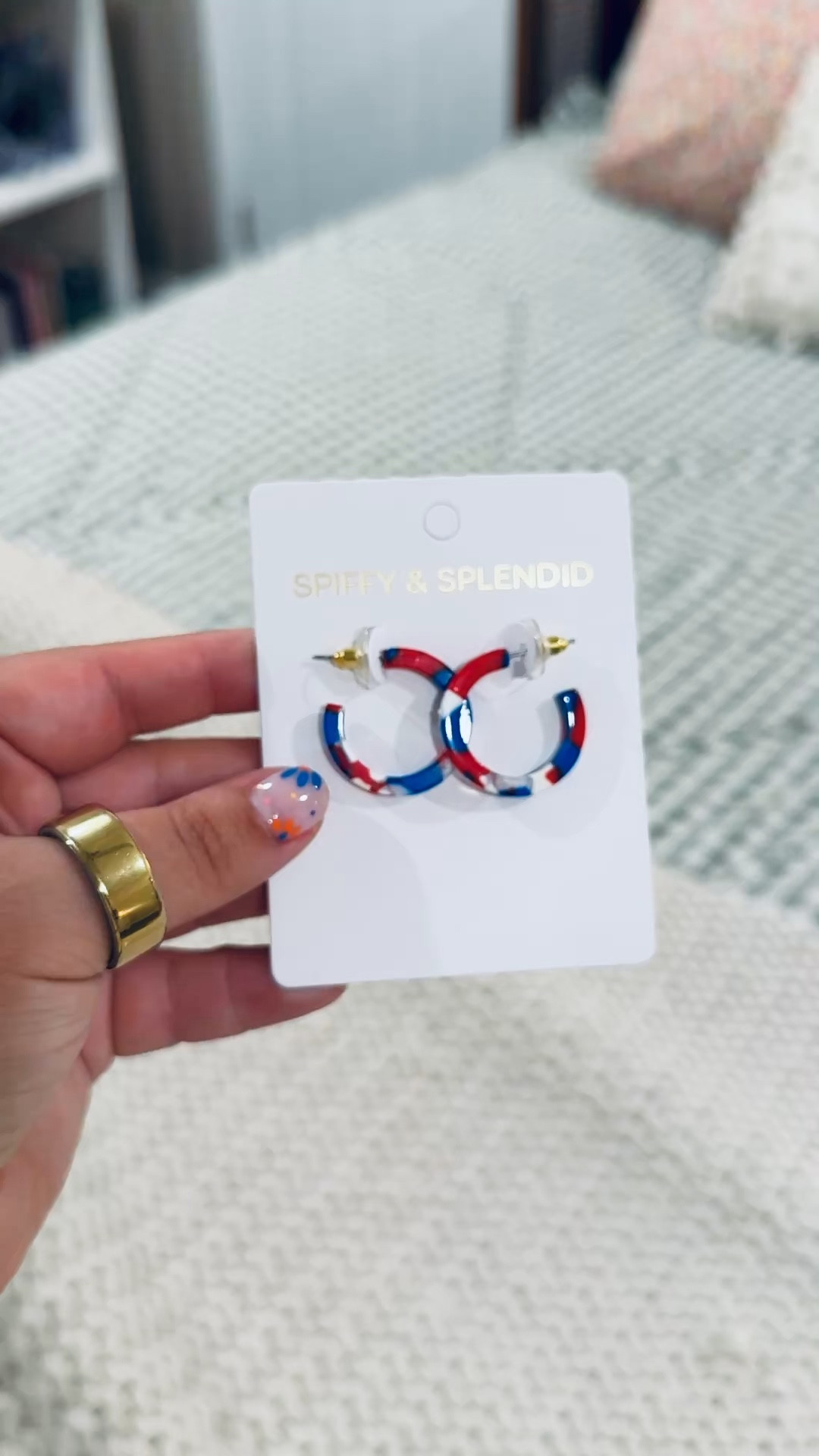 Loving these earrings! These are my school colors so they’re perfect!
use code SMALLTOWN10 for a discount on earrings! 

 