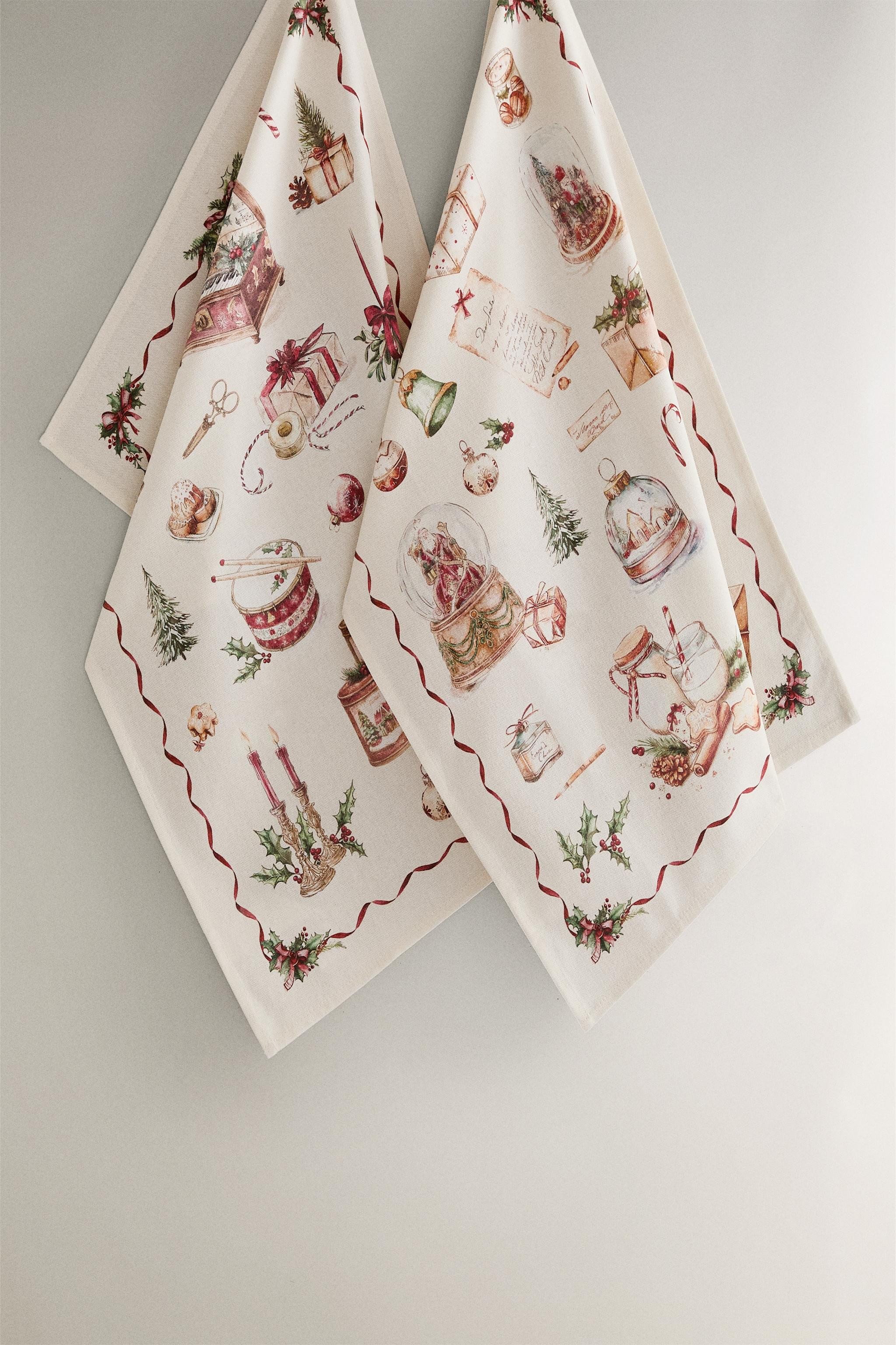 COTTON TEA TOWEL WITH CHRISTMAS PRINT PACK (PACK OF 2) | Zara UK