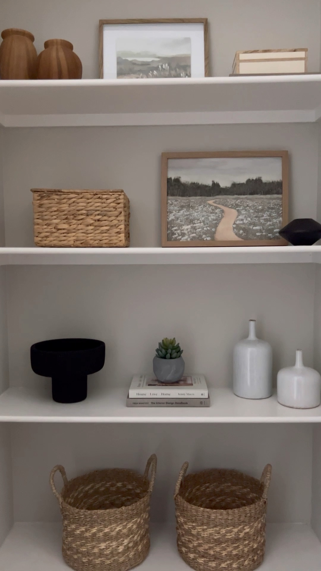 Bookcase styling, shelf decor, bookcase decor, builtin decor 