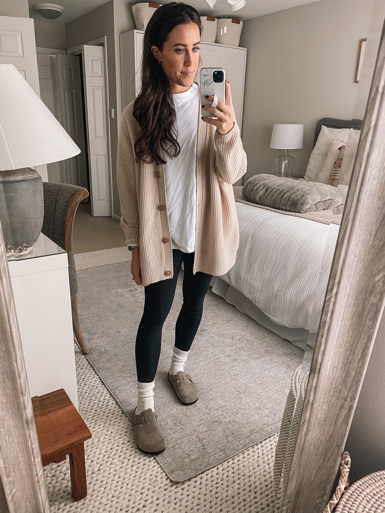 10.14.22
Jenni Kayne Cardi, Amazon Leggings and Abercrombie Boyfriend Tee 

#LTKsalealert #LTKSeasonal #LTKstyletip