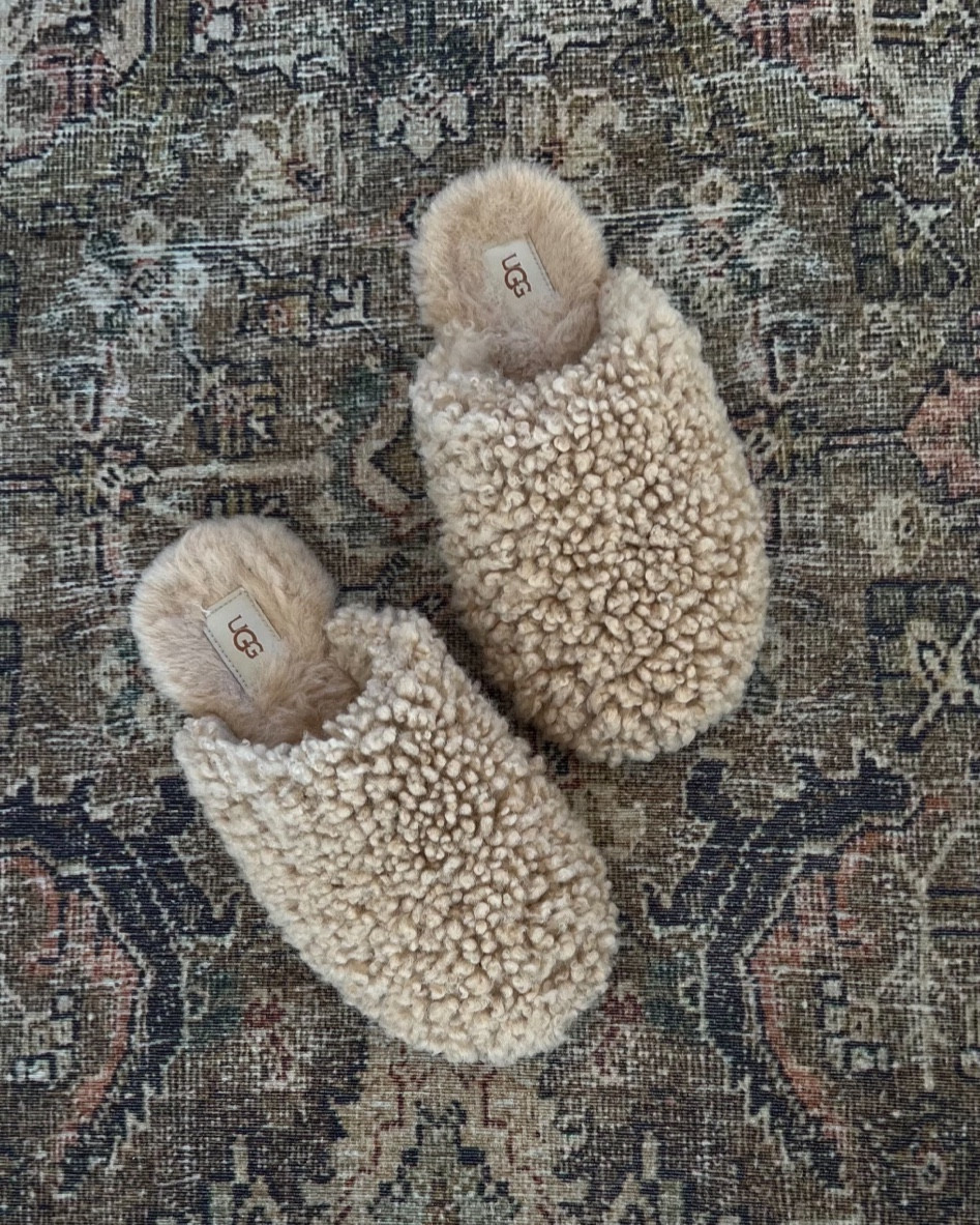 My cozy Ugg slippers would make the perfect gift for her ❤️ they come in pink & black too! 

Ugg slipper; gift for her; sister gift; friend gift; mom gift; Ugg curly slipper; teen girl gift; daughter gift; gift guide; girl gift guide; Christine Andrew #LTKCyberWeek

#LTKGiftGuide #LTKshoecrush