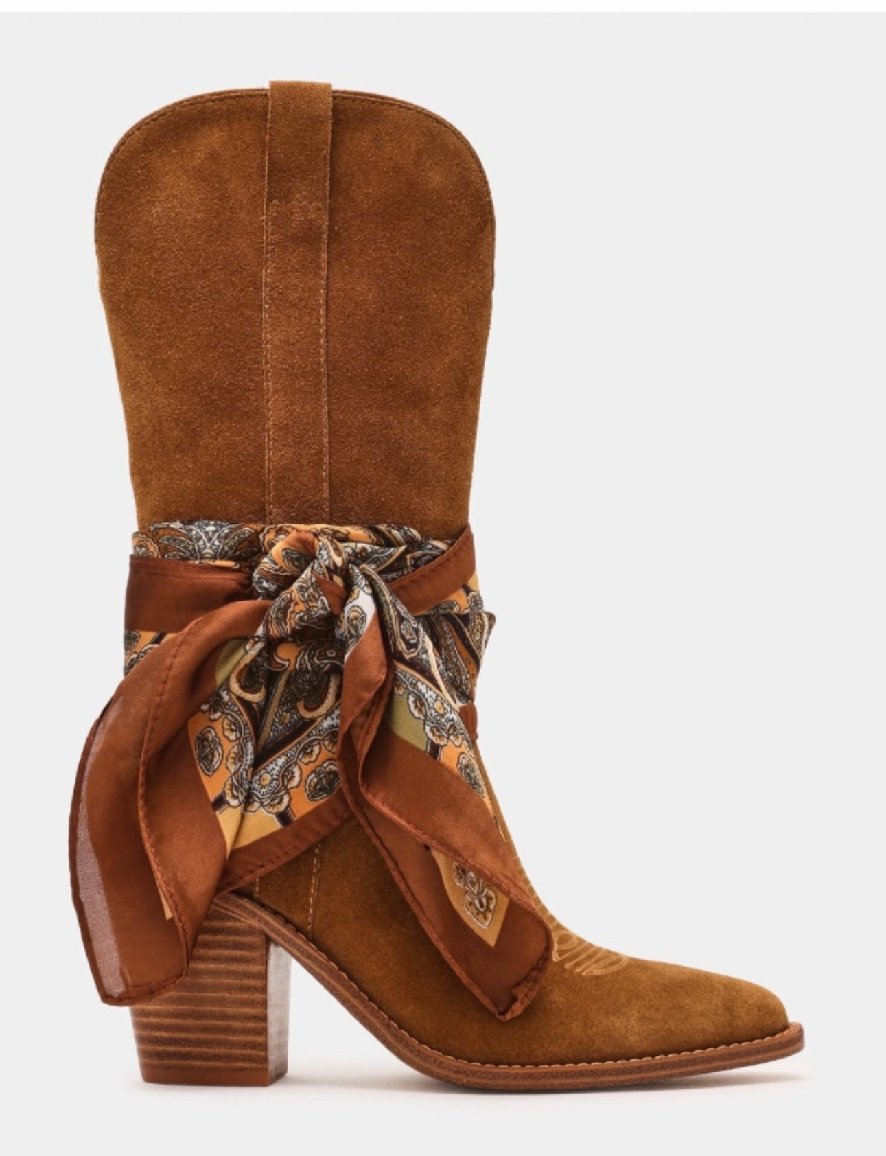 Me gústa mucho! @stevemadden Sally Scarf Chestnut Suede boots for $199. 