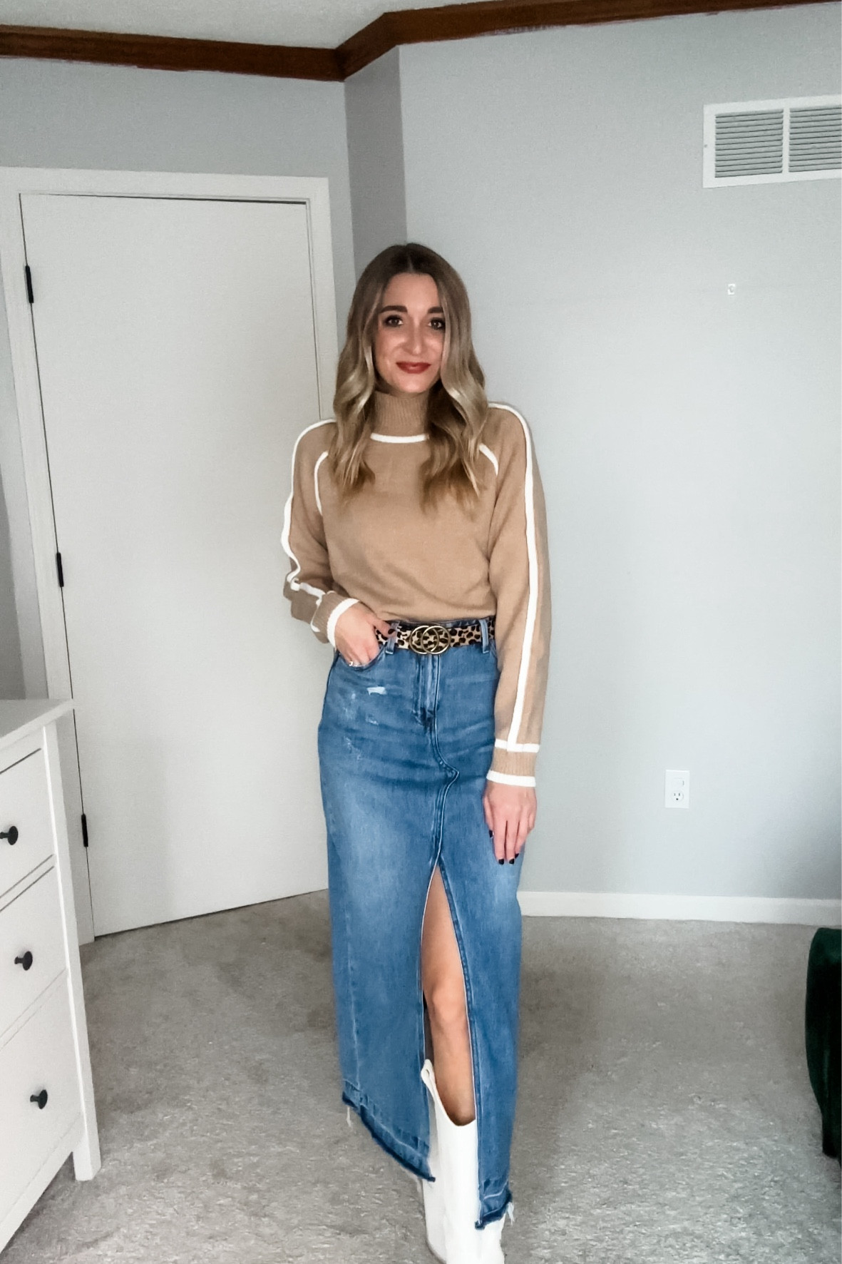 Date night look. Amazon sweater. Fall date night. 

#LTKFindsUnder50 #LTKSeasonal #LTKStyleTip