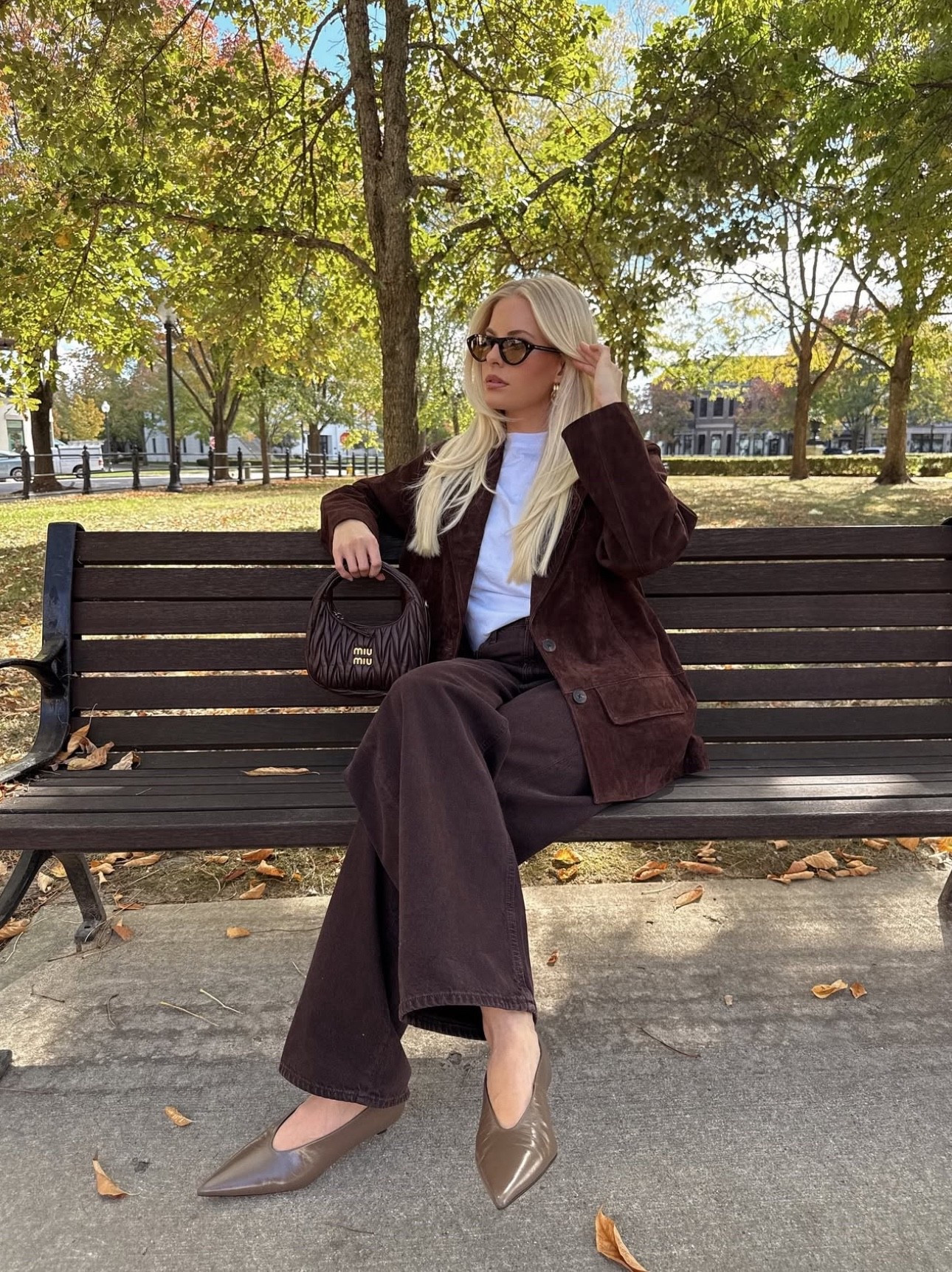 Wearing a small in jacket, med tee, 26 jeans, shoes run big - size down 1! #kathleenpost

Fall outfit, fall transition, suede jacket, brown jeans, monochrome look



#LTKStyleTip #LTKSeasonal #LTKFindsUnder100