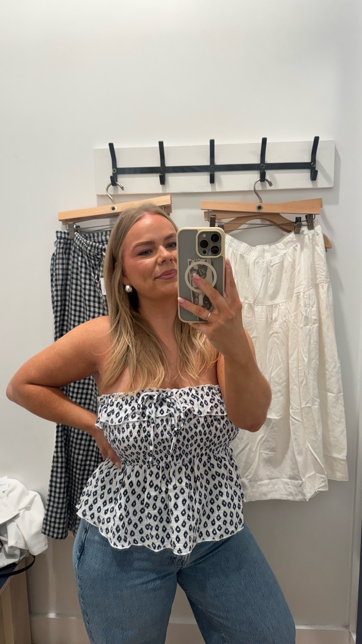 Cute summer top! This is size M but I bought size small