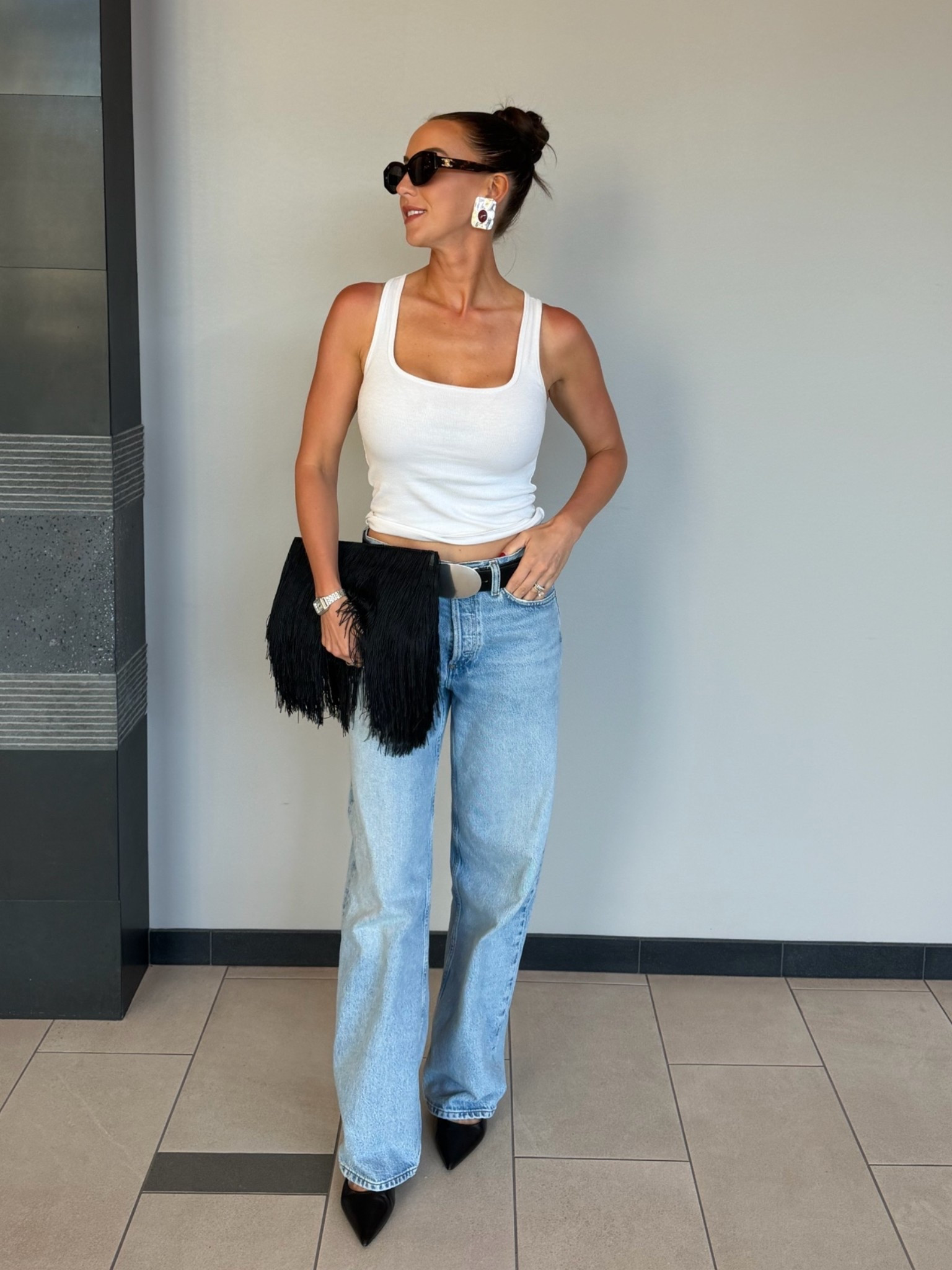 date night outfit 🍸 

Bag: NAKD WARDROBE (not linked)
Tank: M
Denim: 27

#LTKootd #LTKTall #LTKSeasonal