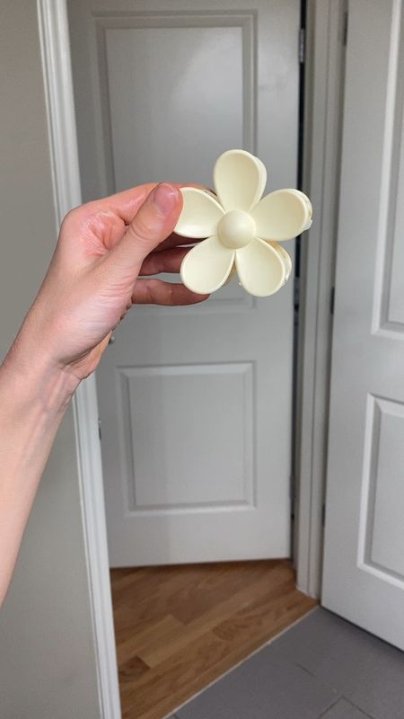 Love these flower hair clips from Amazon. They have a strong hold and look cute 🥰 

#LTKVideo #LTKfindsunder50 #LTKbeauty