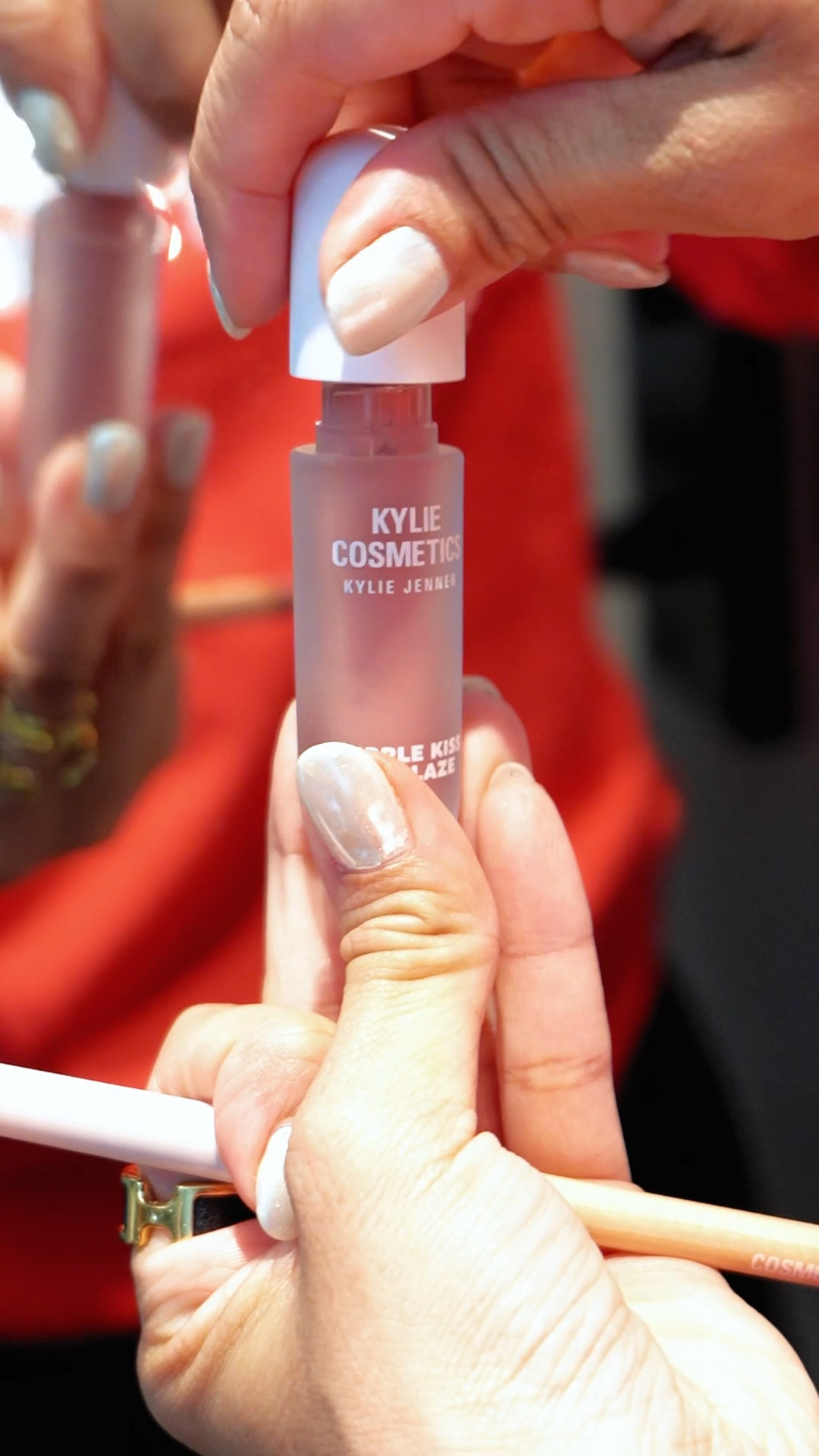 Confession of the day  🤭
Just started using lip liner and wow a couple of weeks now, game changer!
Now I'm loving my natural lashes, and sometimes makeup free, self love always


Confesión del día: descubrí el poder del lip liner 💄Nunca pensé que algo tan simple pudiera cambiar tanto el look de mis labios. Ahora me atrevo a llevar mis pestañas al natural (aunque sean cortitas) porque la seguridad viene de adentro. Amor propio, baby! 💕

#LipLinerMagic #NaturalBeauty #AmorPropio #BeautyJourney

#LTKBeauty #LTKStyleTip #LTKPetite