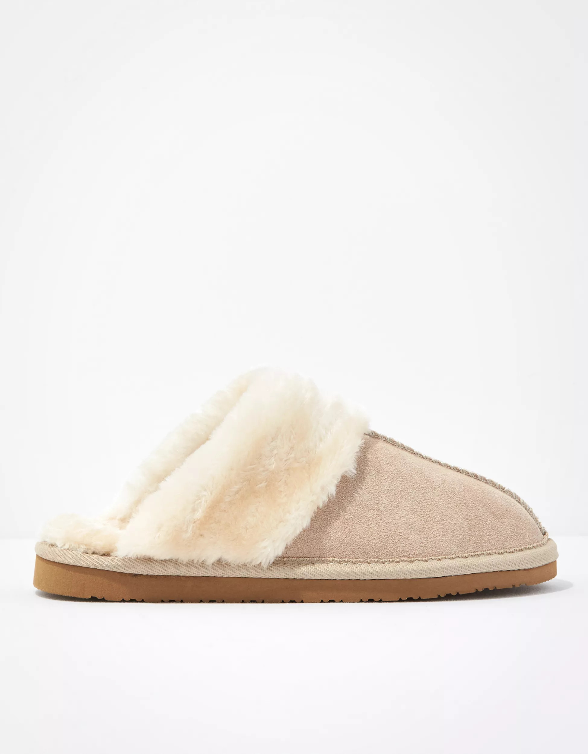 Minnetonka Women's Chesney Scuff Slipper | American Eagle Outfitters (US & CA)
