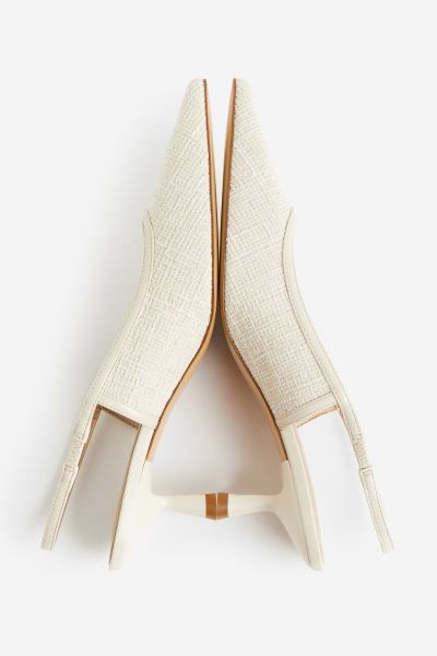 Textured slingbacks - Light beige - Ladies | H&M GB | H&M (UK, MY, IN, SG, PH, TW, HK)