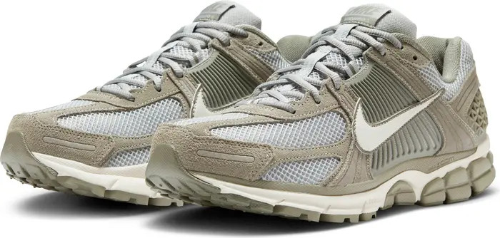 Zoom Vomero 5 Premium Sneaker (Men) | Nordstrom