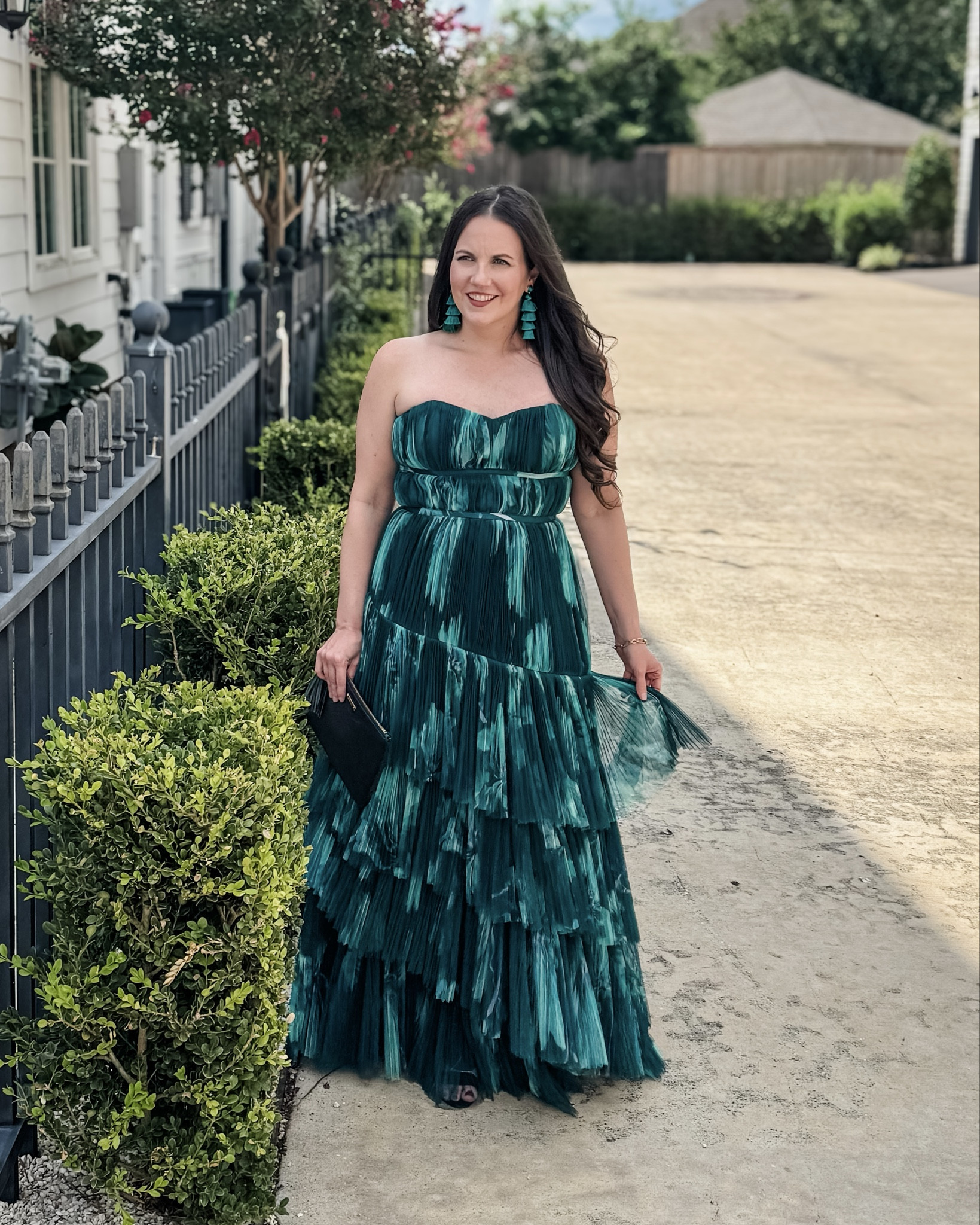 Wedding guest dresses / fall outfits / fall dress / green strapless maxi dress / formal dress / fall street style / black clutch purse / holiday party outfit / fall fashion / wedding guest dress / winter party outfit 


#LTKWedding #LTKSeasonal #LTKParties
