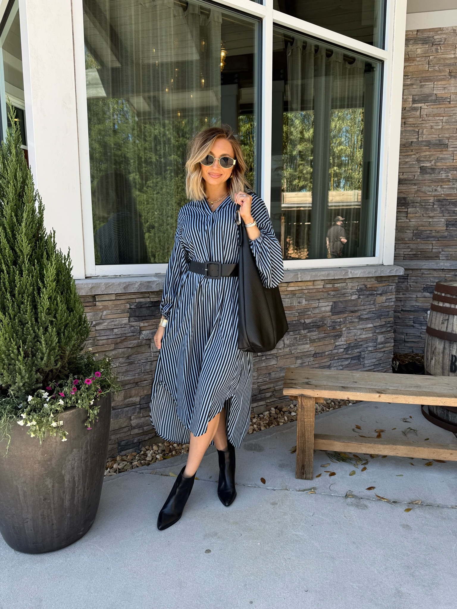 Vici dress (size small & code TANNERSAVE30 Works for 30% off)


#LTKItBag #LTKStyleTip #LTKShoeCrush