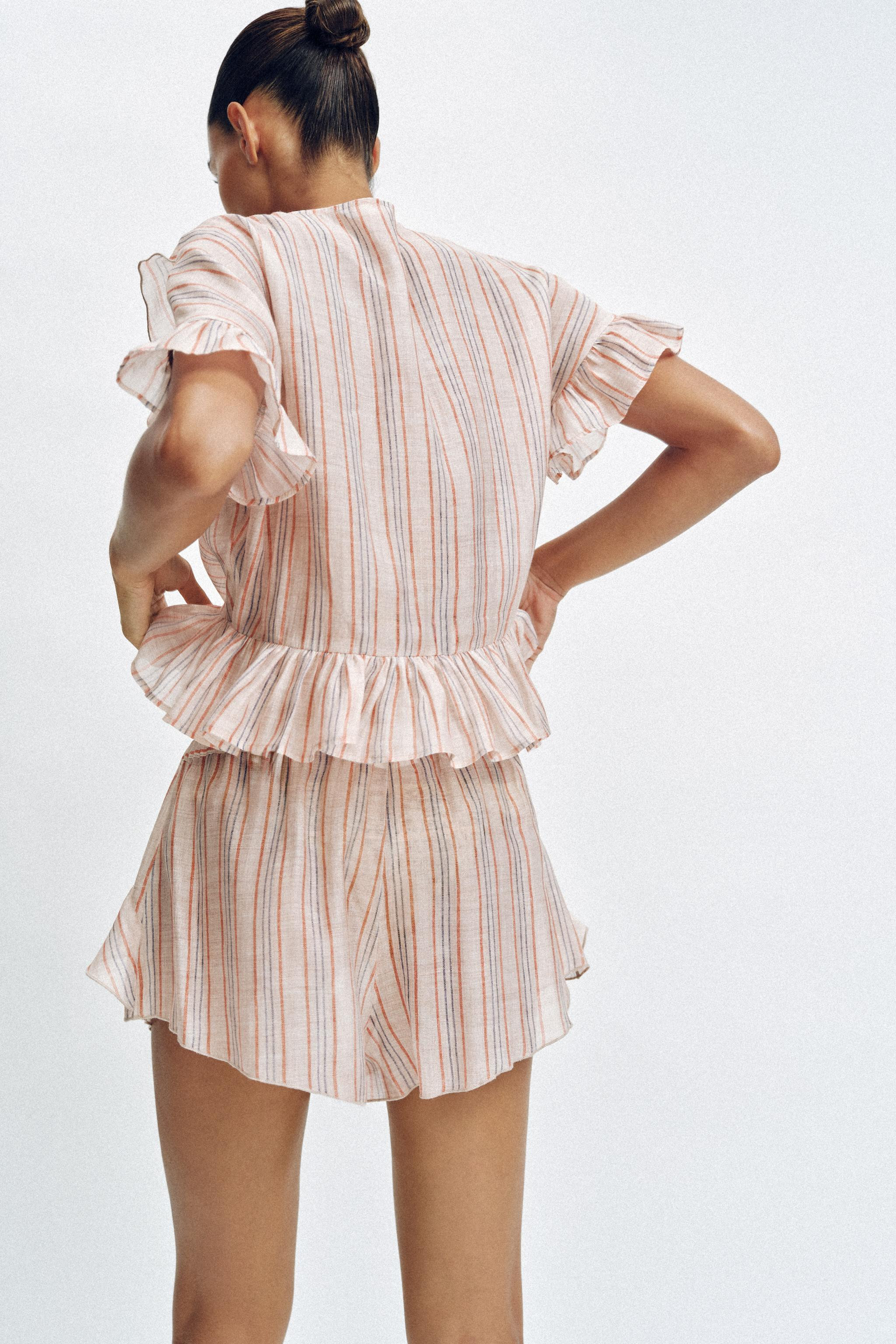 RUFFLED STRIPED SHORTS | Zara US