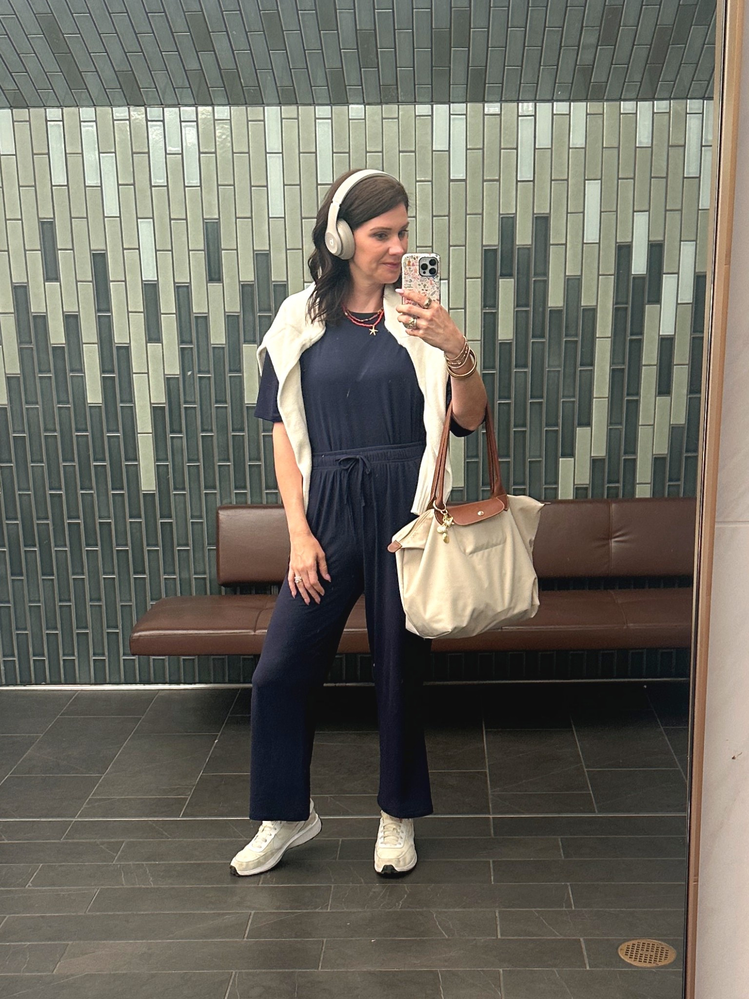 Another comfortable as heck travel day outfit. These shoes, bag and headphones are also my travel MVPs  

#LTKFindsUnder50 #LTKTravel #LTKStyleTip
