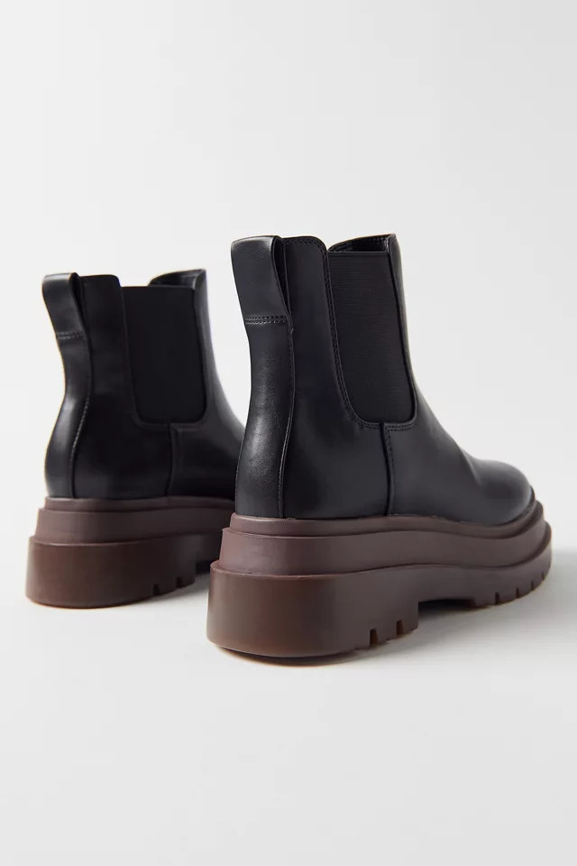 UO Betty Treaded Chelsea Boot | Urban Outfitters (US and RoW)