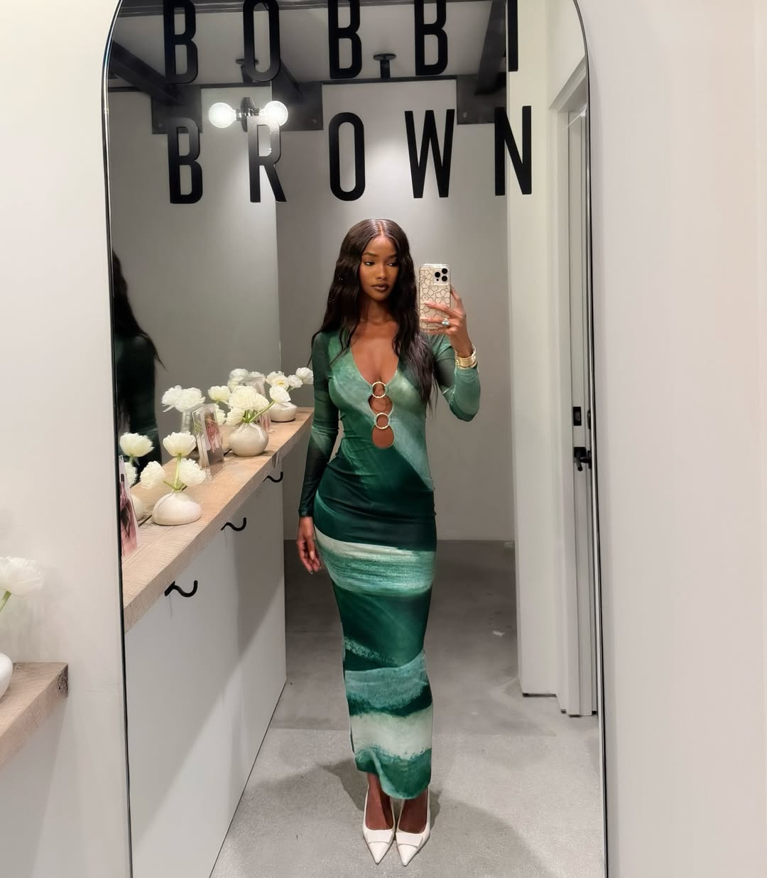  Absolutely loved this look I wore to the Bobbi Brown event! Feeling so glam in this green maxi dress. My dress is from Farai London but I’ll be linking similar pieces to recreate the look💕✨ It is perfect for elegant dinners, cocktail parties, weddings, brunches, nights out, formal gatherings and date nights.

#greendress #chic #fashioninspo #OOTD #dressInspo #chicstyle #dinnerdress #luxurystyle #fashionfavorites #outfitInspo #maxidress


 

#LTKStyleTip
