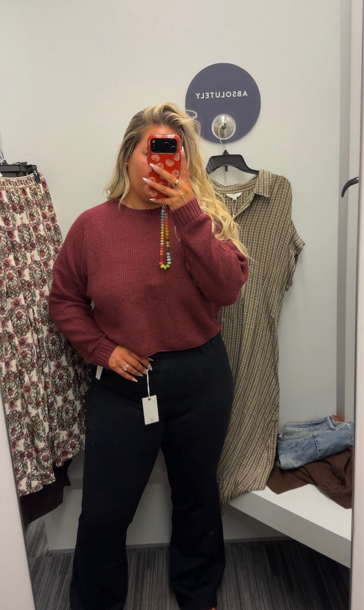 In love with burgundy this season! This crew neck sweater is gonna be a favorite this year!

#LTKootd