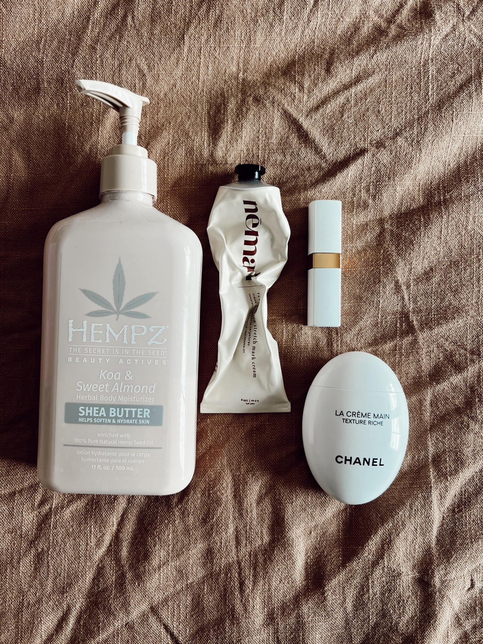 Hydrating Essentials 

#hospitalbag #maternity #postpartum #laboranddelivery

#LTKbaby #LTKbump #LTKbeauty