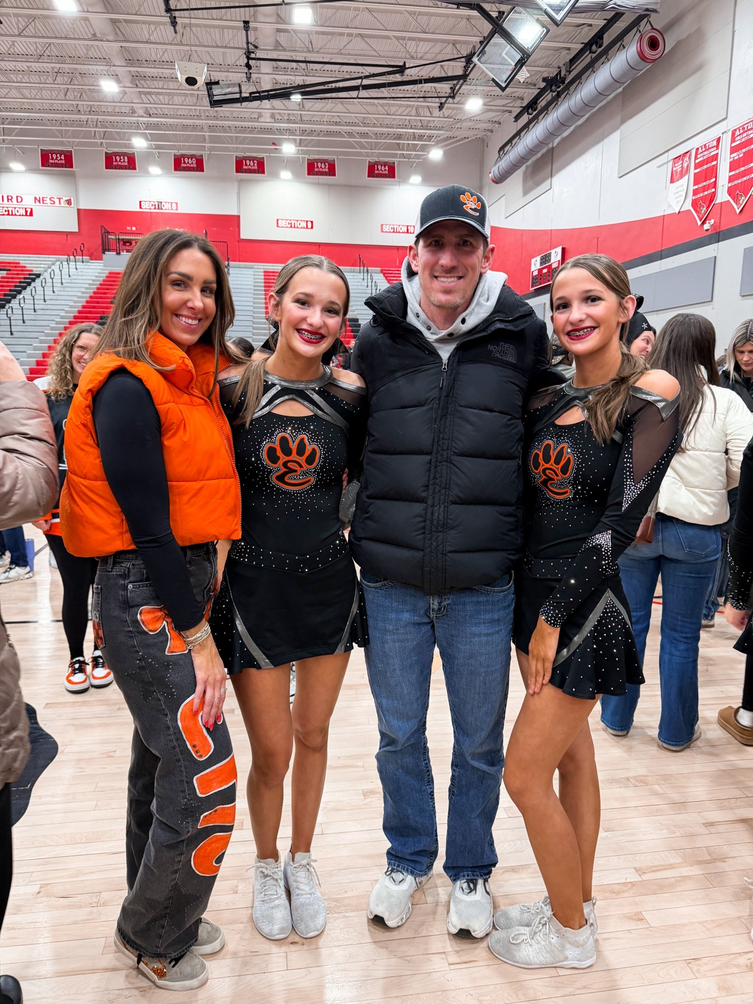 Last night’s cheer mom fit! 

#LTKmomlife #LTKSaleAlert #LTKootd