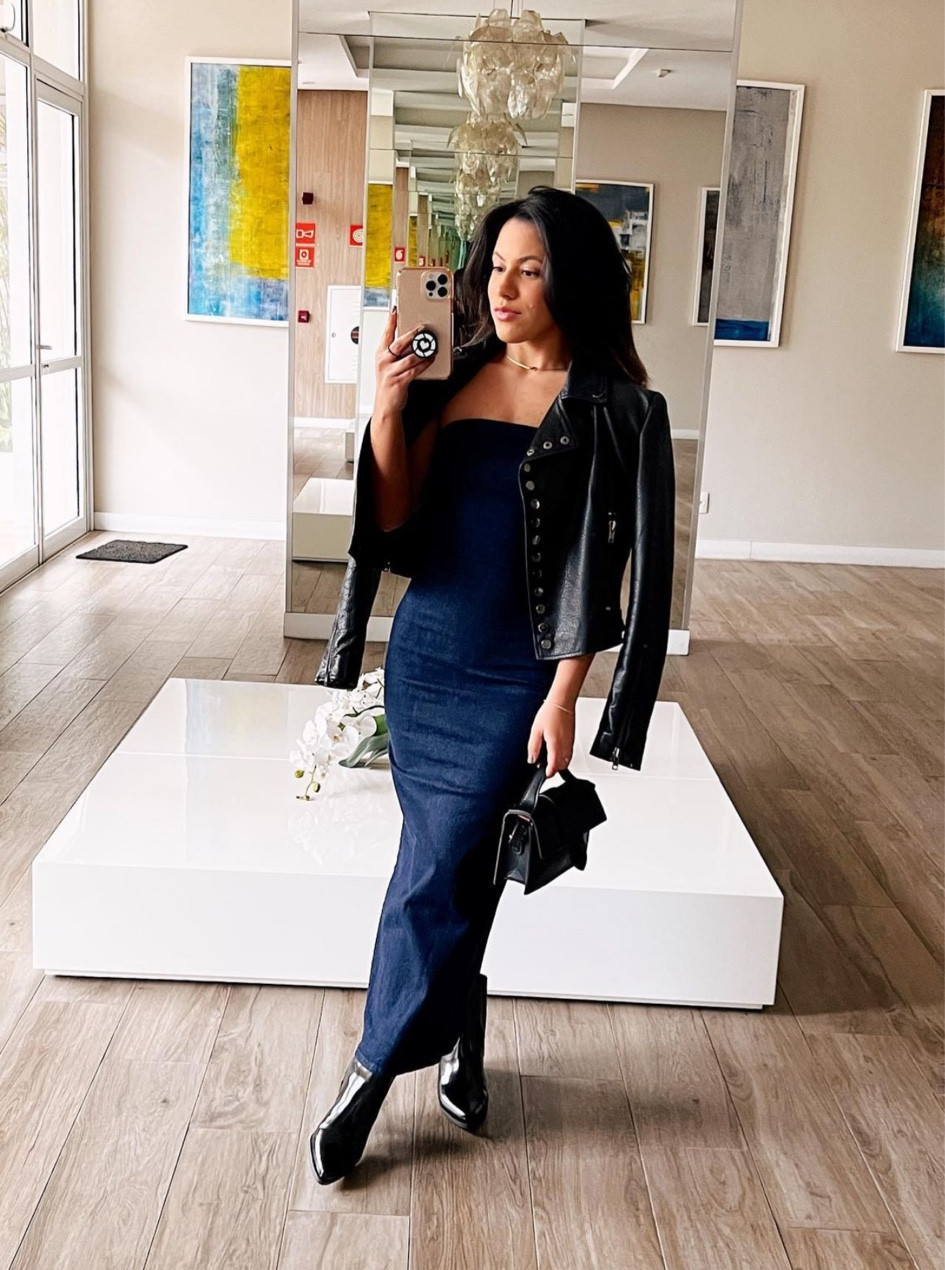 Jeans + preto = combinação que eu amo e gosto de usar em dias nublados 🖤