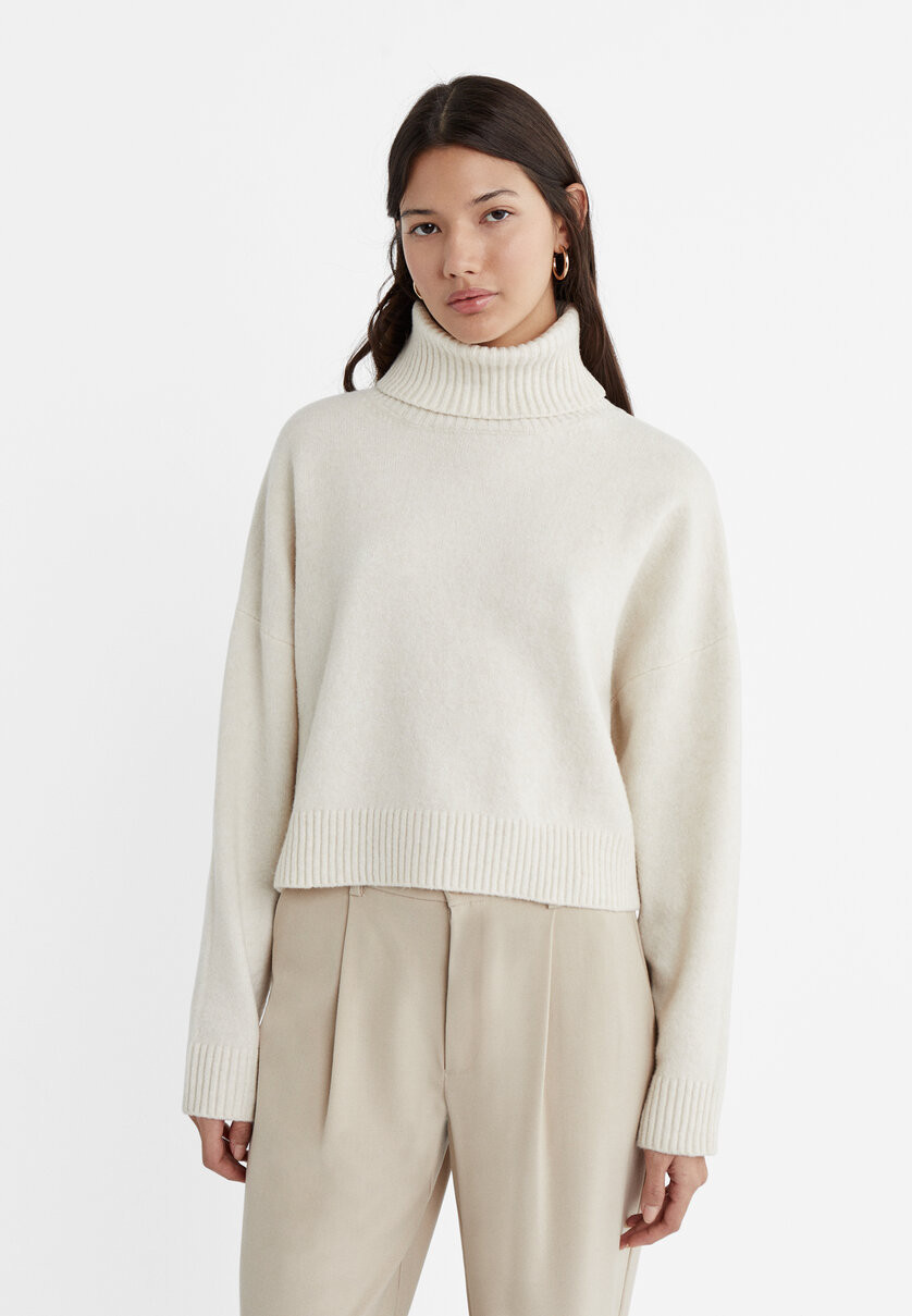 Soft-touch knit sweater | Stradivarius (UK)