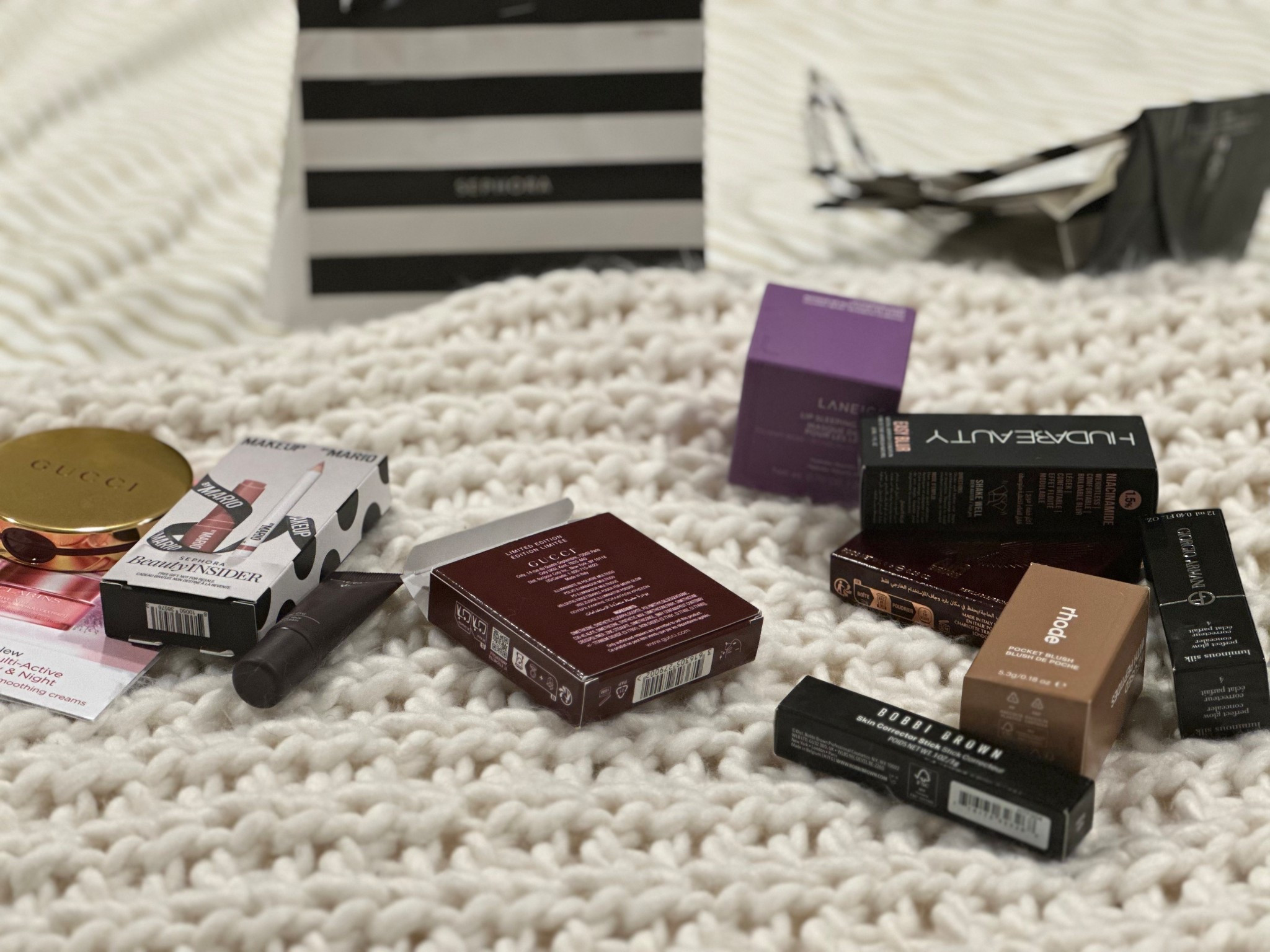 Cozy textures and Sephora favorites — the sale is live, and these are the ones worth adding to cart ! Linked on LTK!

#LTKSaleAlert #LTKHoliday #LTKGiftGuide